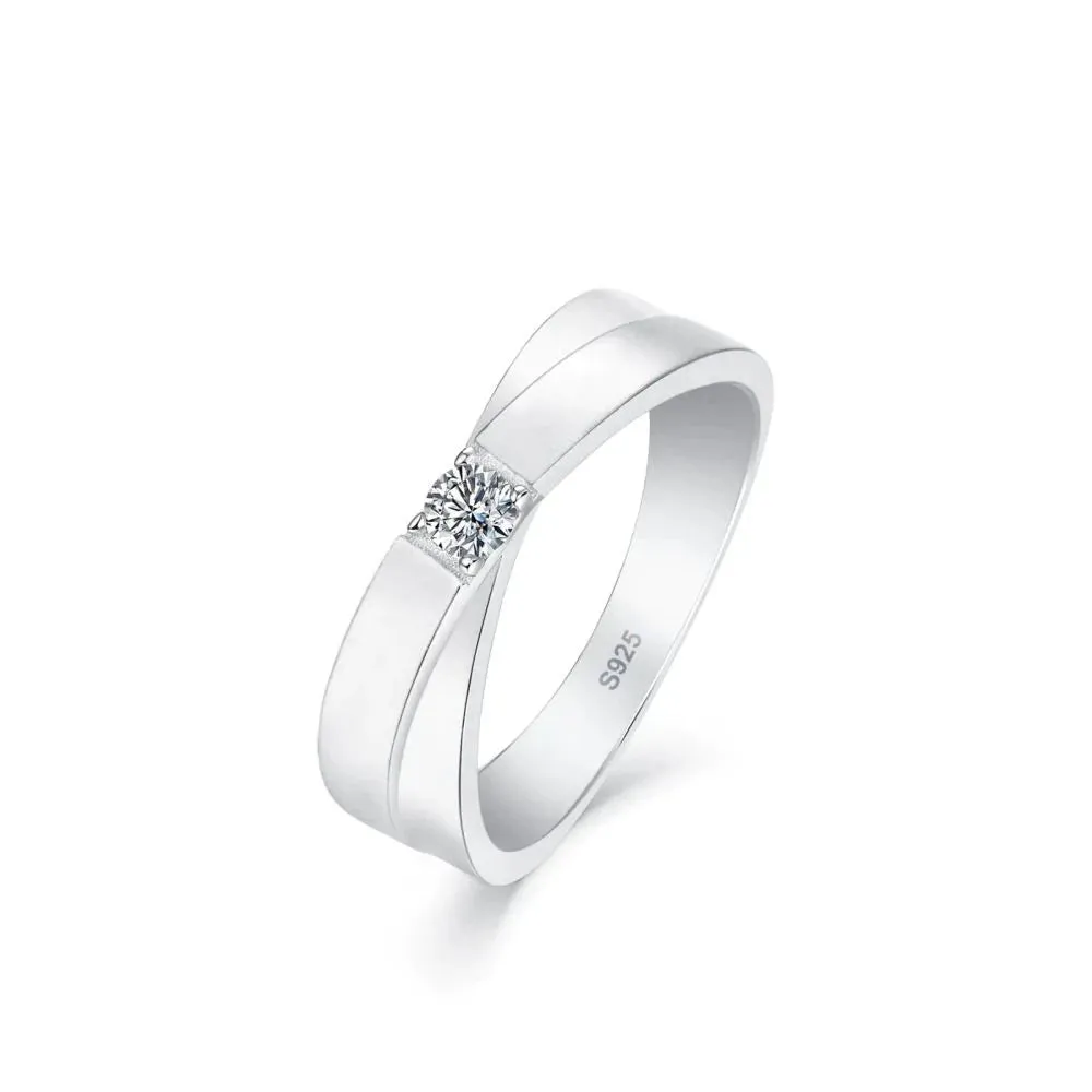 0.20 Carats VVS1 Moissanite Diamond Ring