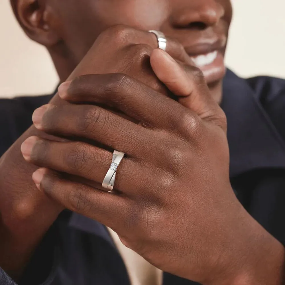 0.20 Carats VVS1 Moissanite Diamond Ring