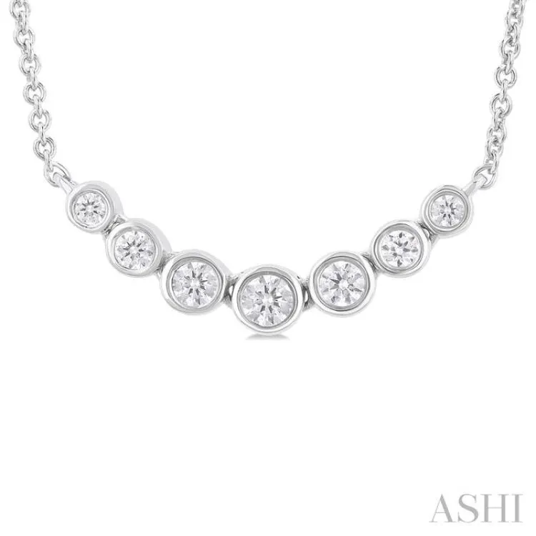 1/4 ctw Graduated Bezel Set Round Cut Diamond Smile Necklace in 14K White Gold