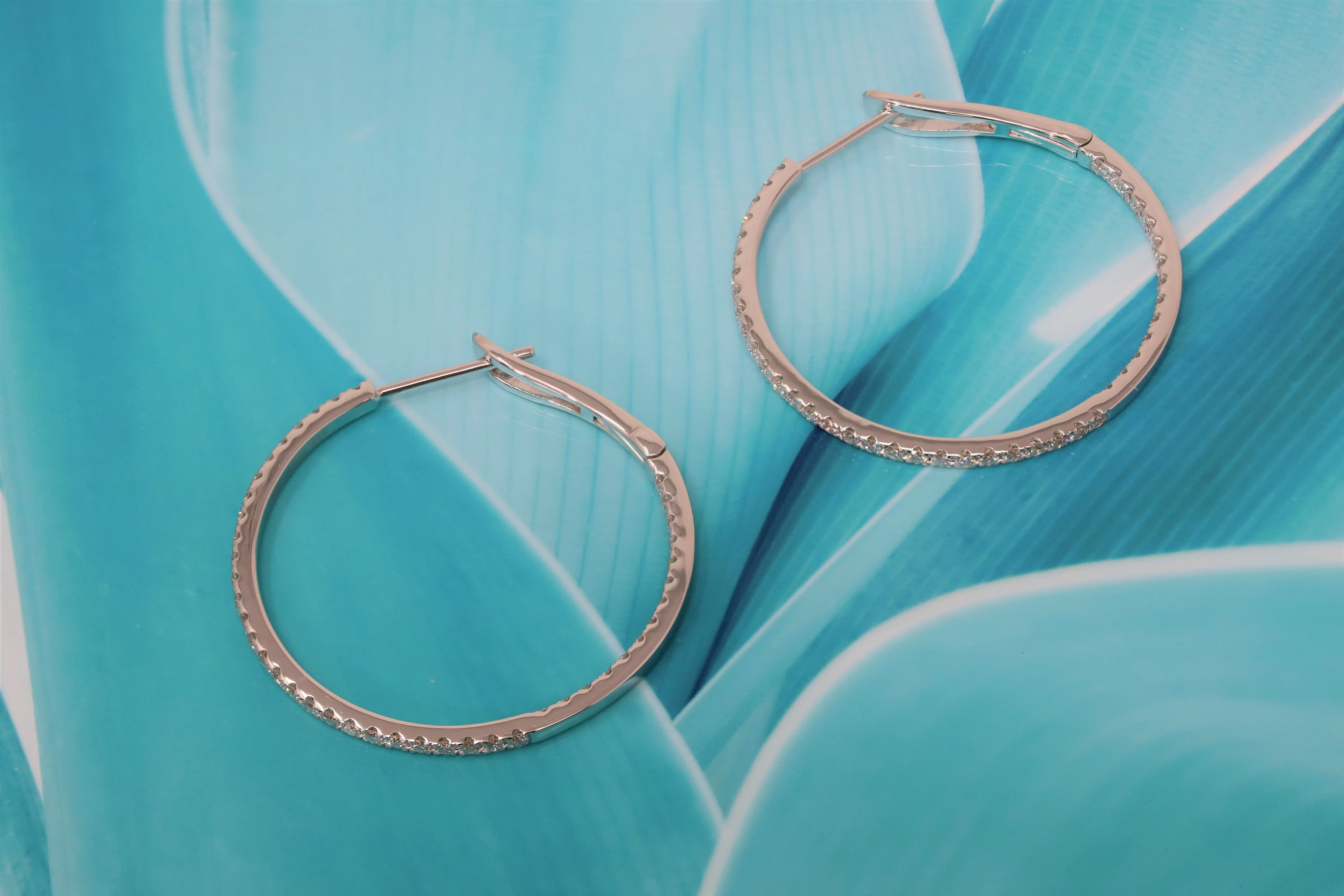 14K White Gold Lab Grown Diamond 1.02 Ct Hoop Earrings, 2cm Diameter with IGI Certificate