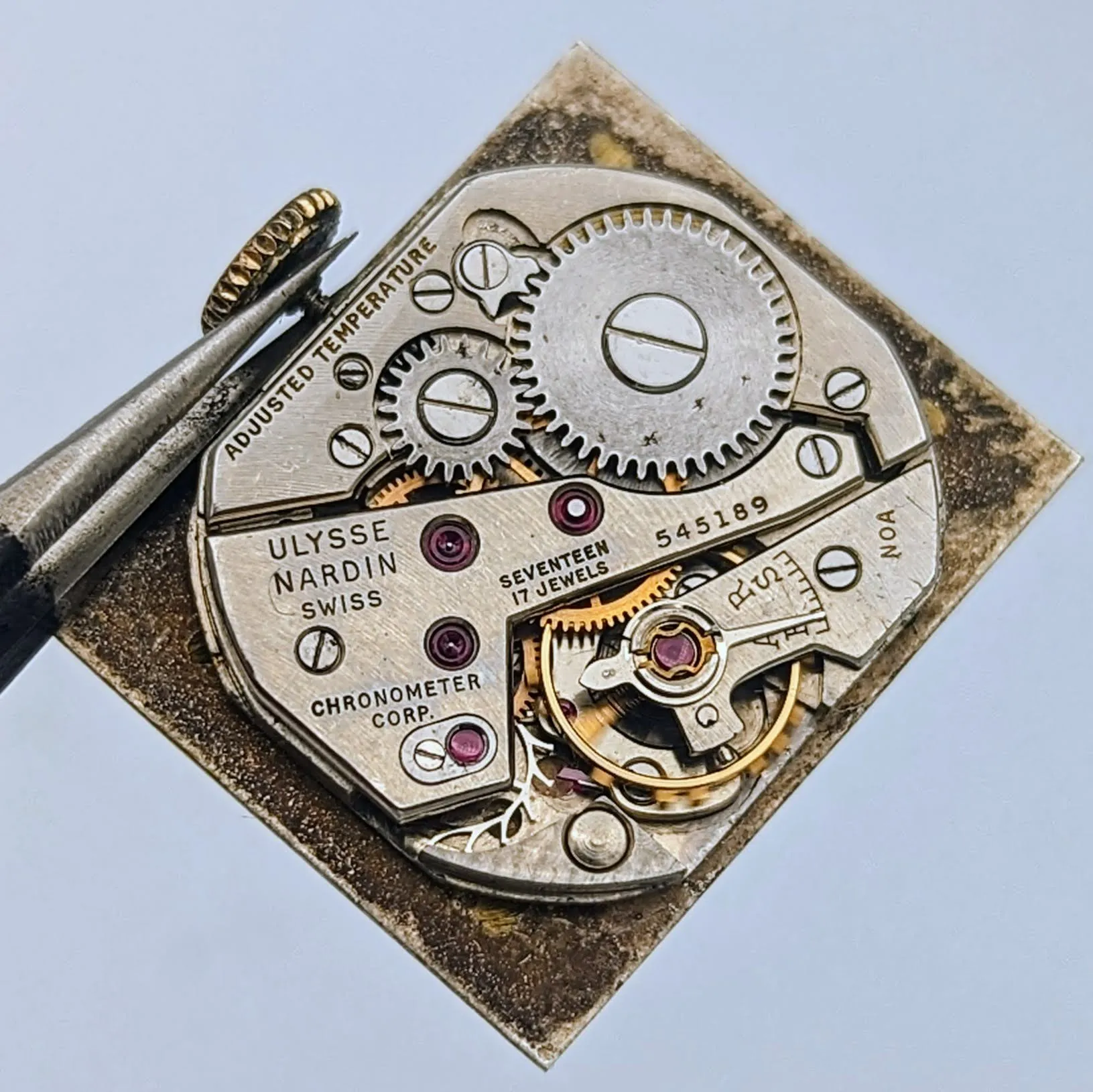 1940's ULYSSE NARDIN Chronometer Watch 17 Jewels Swiss Wristwatch