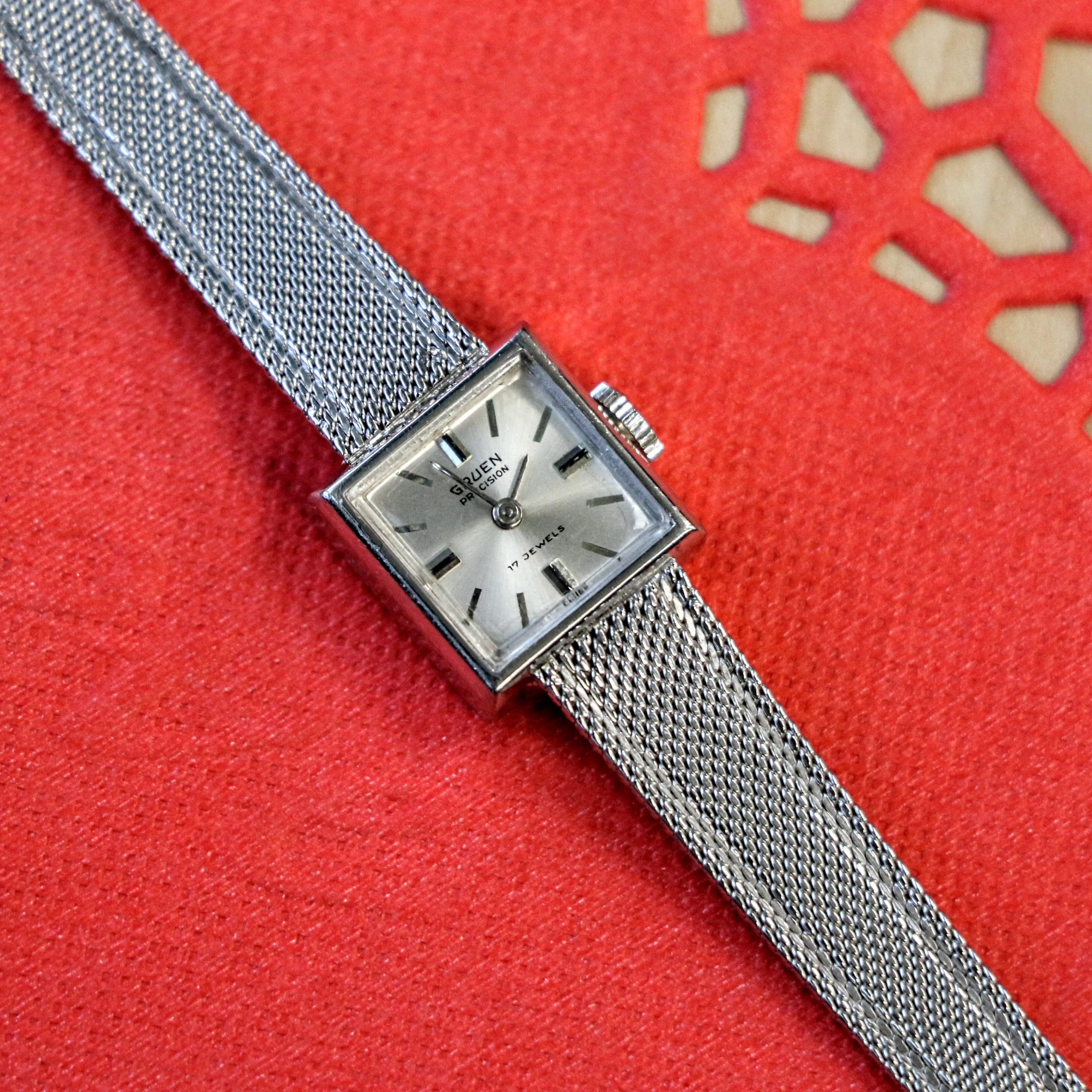 1950's GRUEN Precision Ladies Watch Cal. 258R 17 Jewels Swiss Wristwatch - Mesh Bracelet