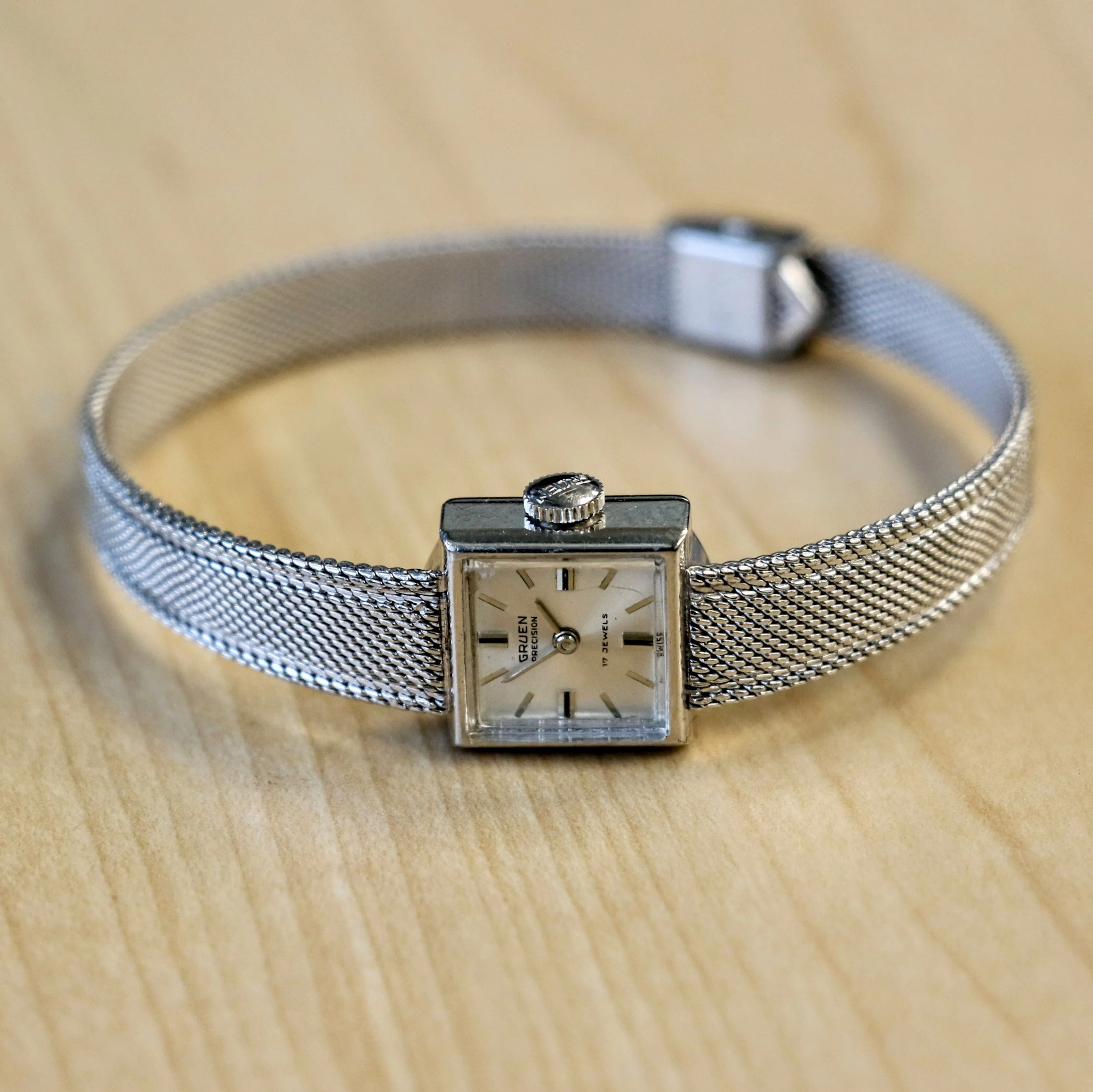 1950's GRUEN Precision Ladies Watch Cal. 258R 17 Jewels Swiss Wristwatch - Mesh Bracelet