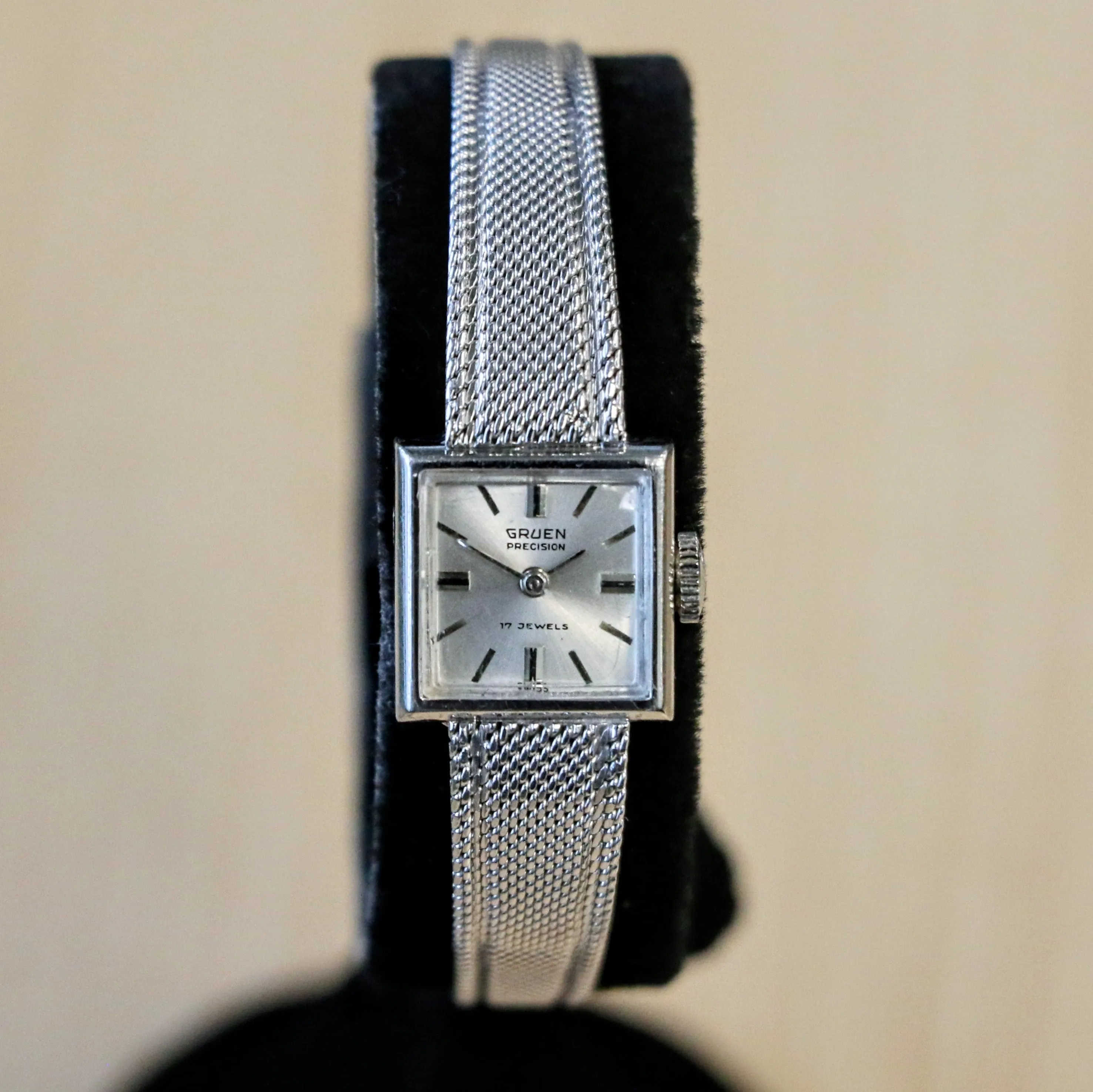 1950's GRUEN Precision Ladies Watch Cal. 258R 17 Jewels Swiss Wristwatch - Mesh Bracelet
