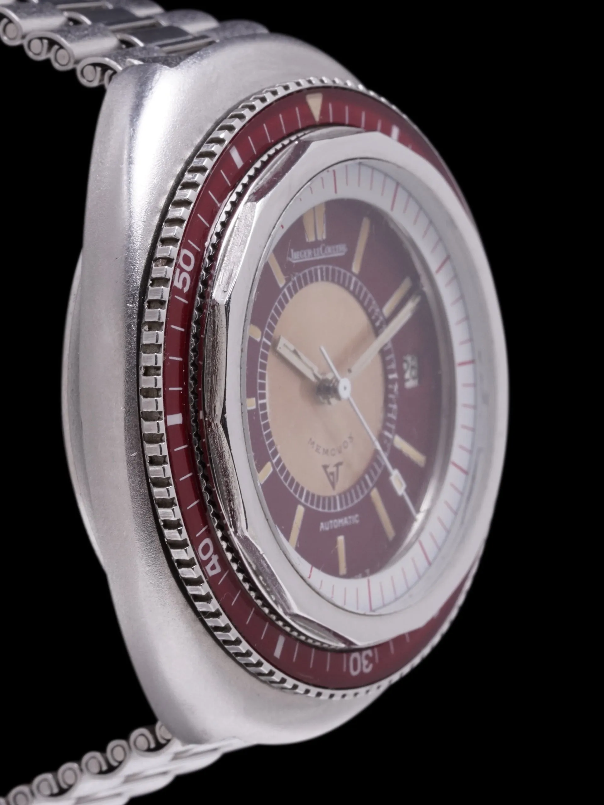 1970s Jaeger-LeCoultre Memovox Polaris II (Ref. E870) "Cranberry"