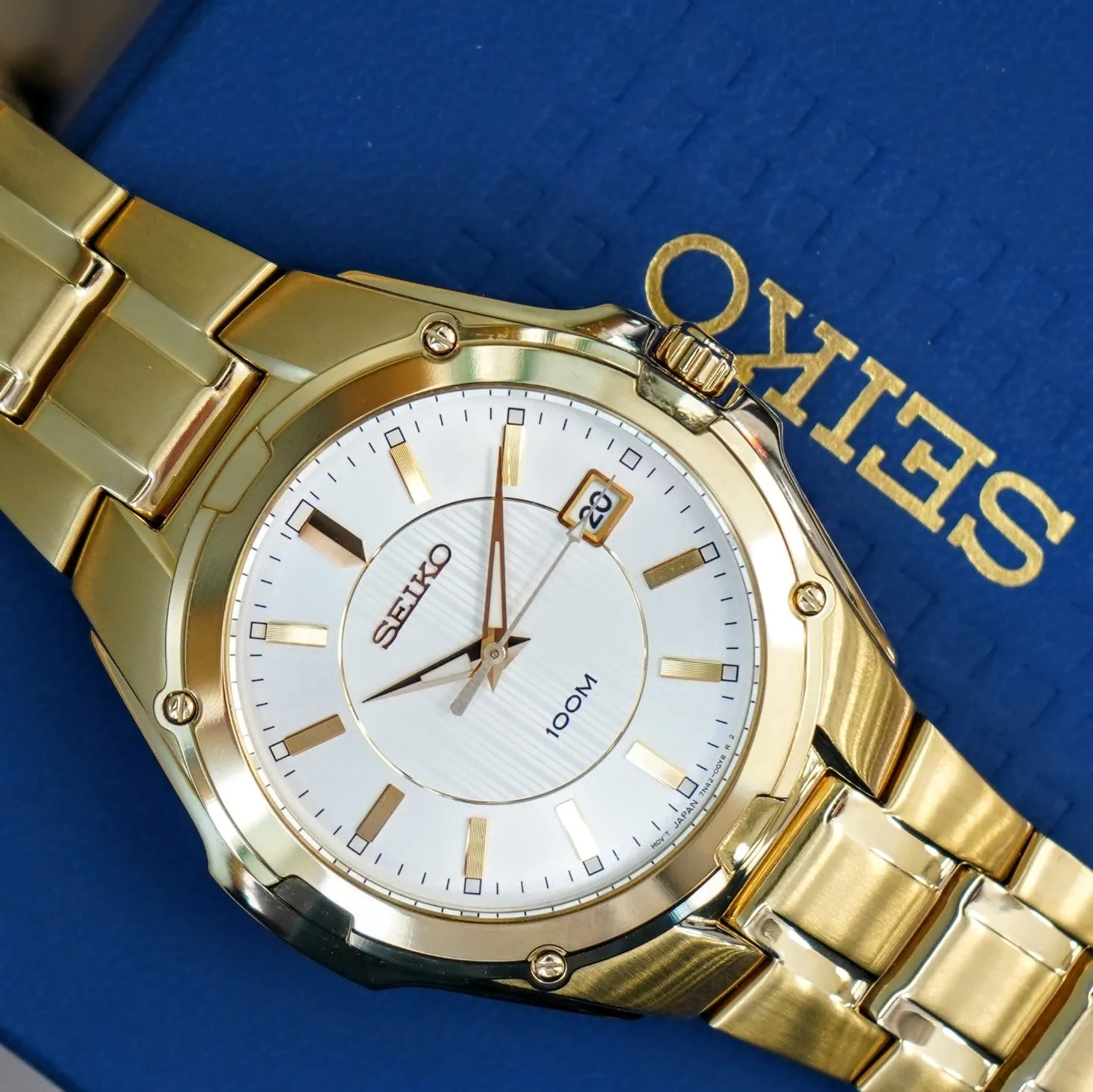 2000 SEIKO Dress Watch SGEE62 Date Indicator 100M Wristwatch ALL Gold S.S. - ALL Original Box & Papers!