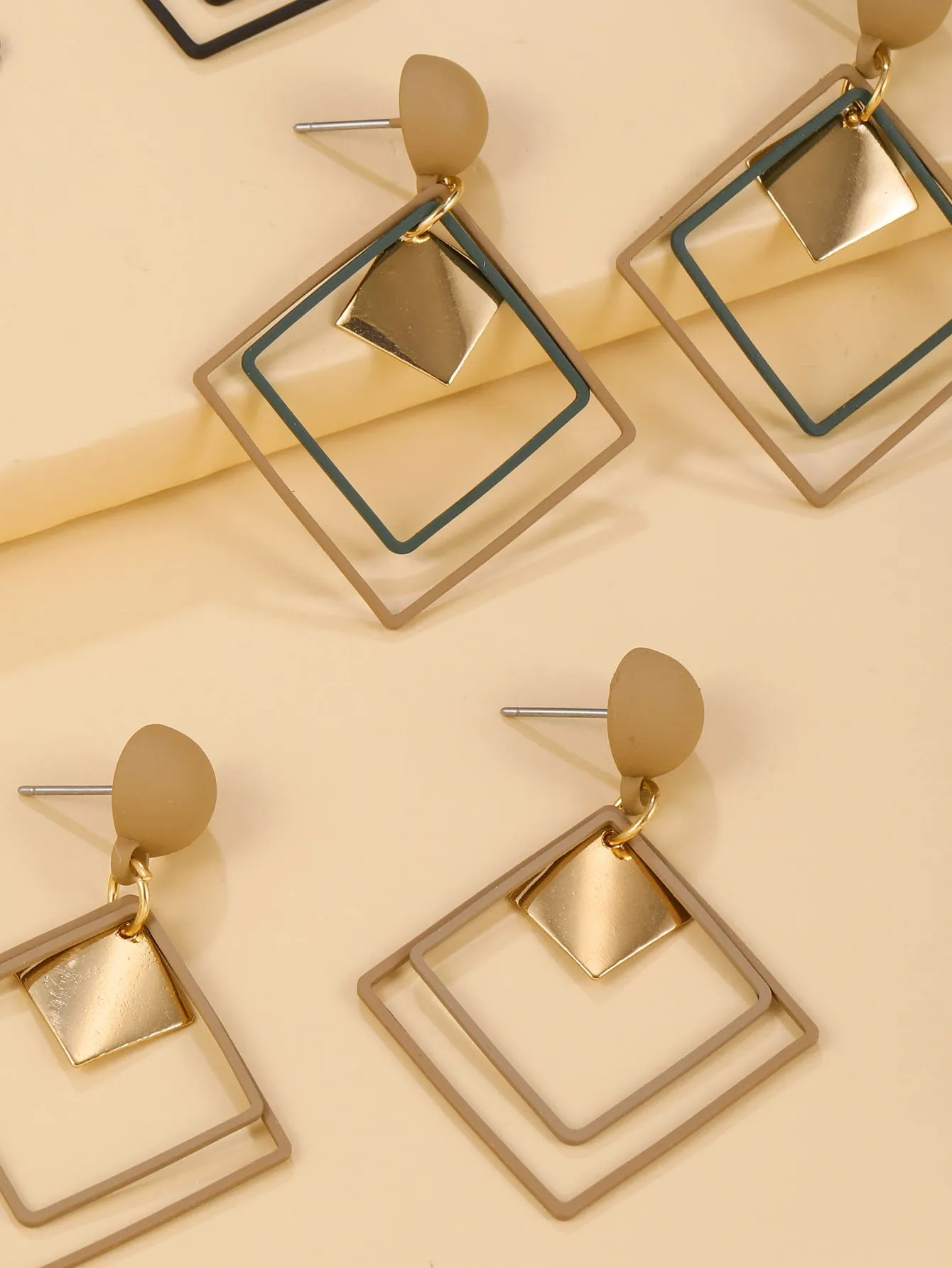 3 pairs of geometric pattern earrings  - FD ⚡