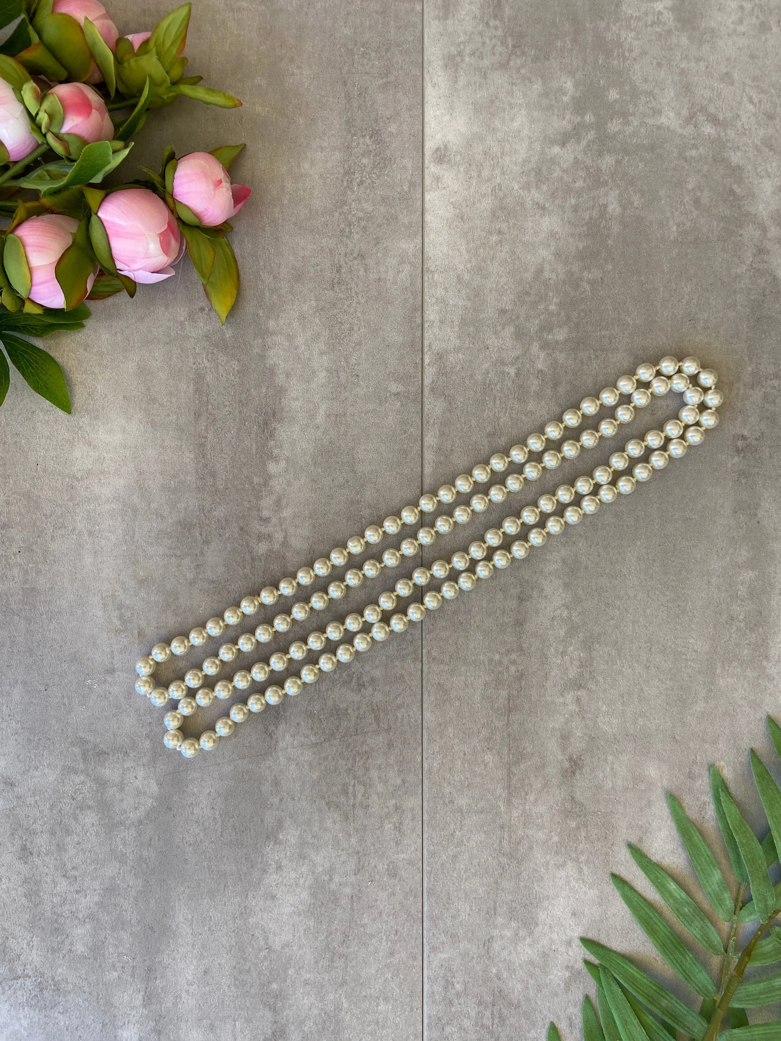Belle Necklace in Cream