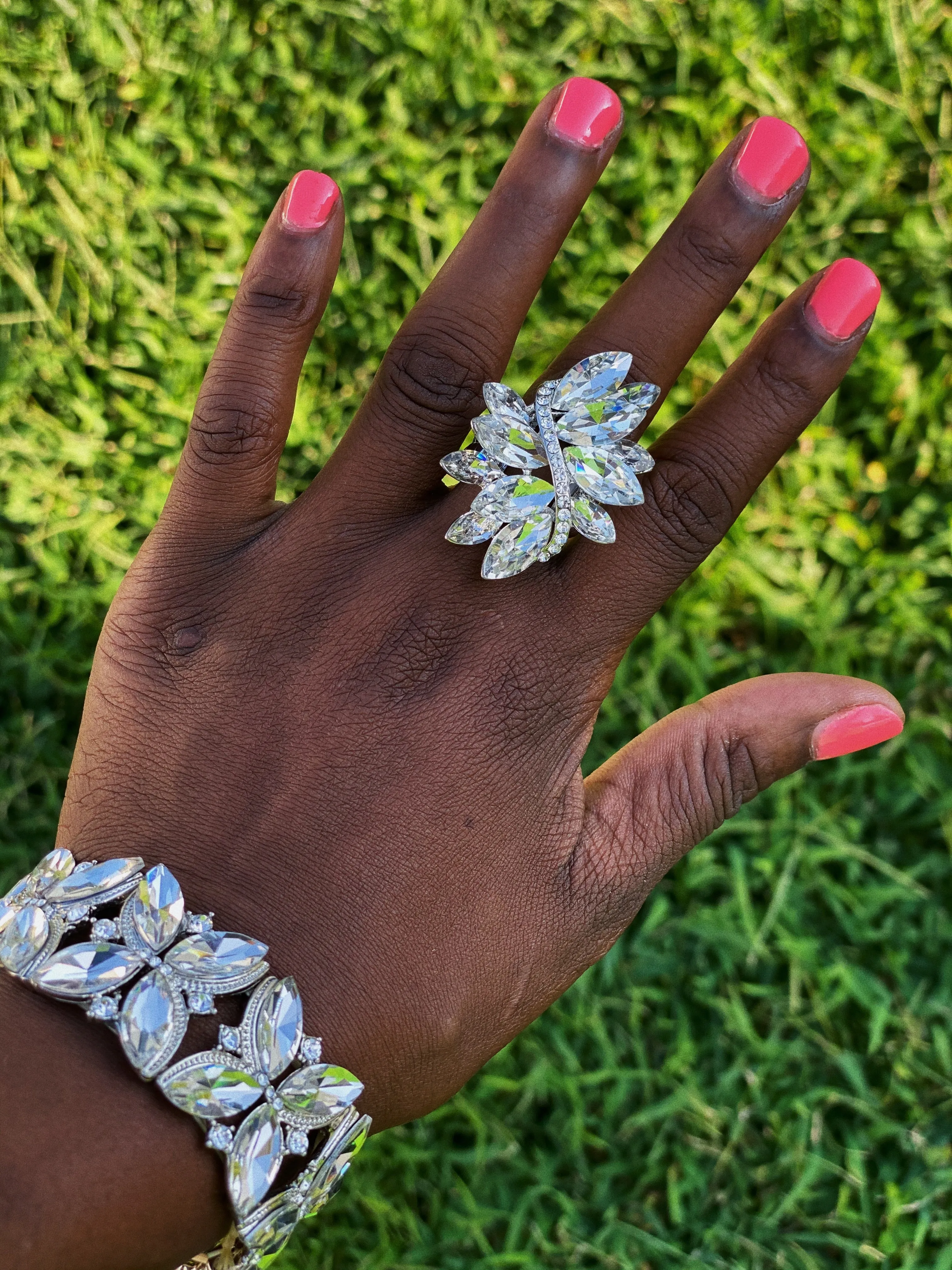 CHARISMA - clear silver marquise rhinestone stretch ring