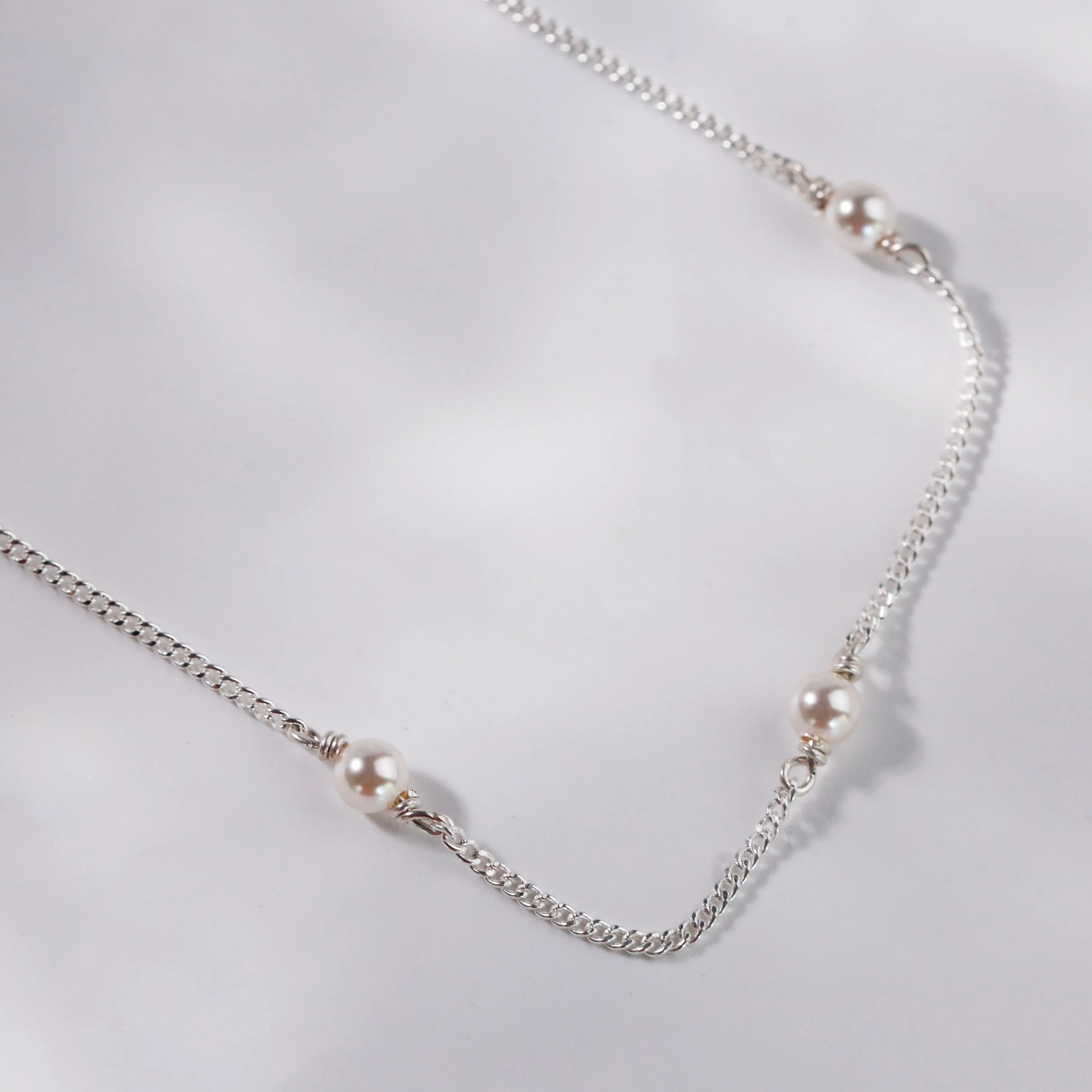 Classic Pearl Chain (White Pearls)
