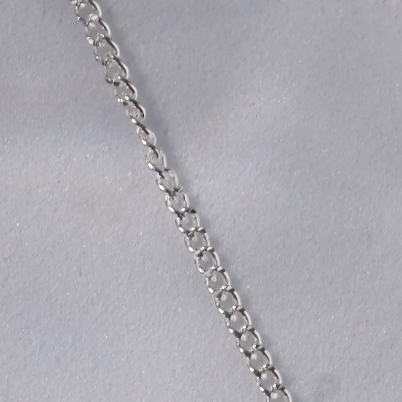 Classic Pearl Chain (White Pearls)