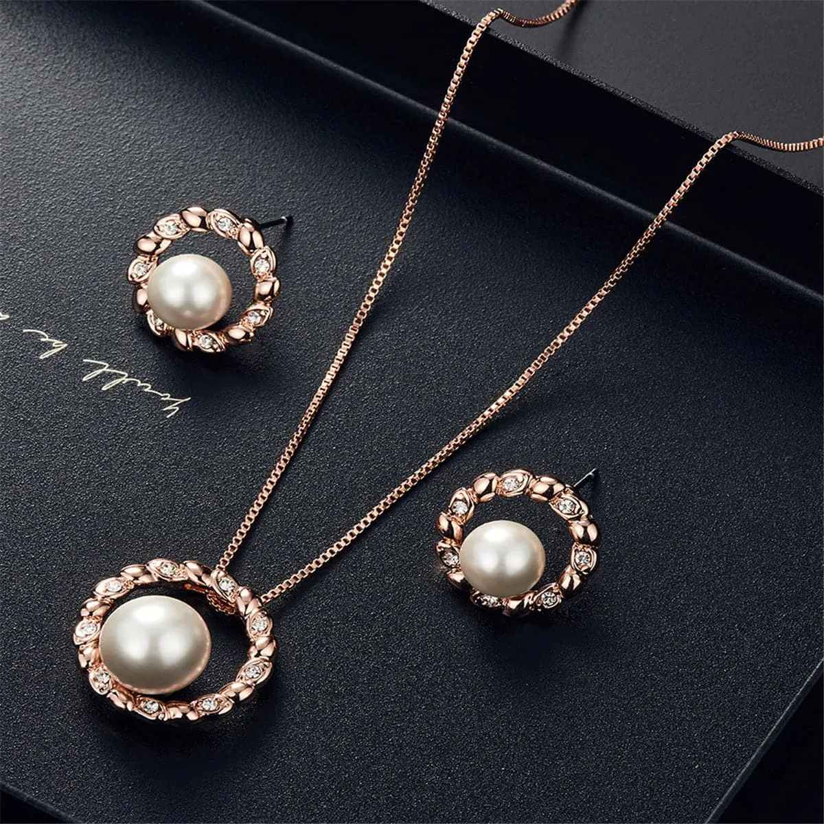 Cubic Zirconia & Pearl Pendant Necklace & Drop Earrings