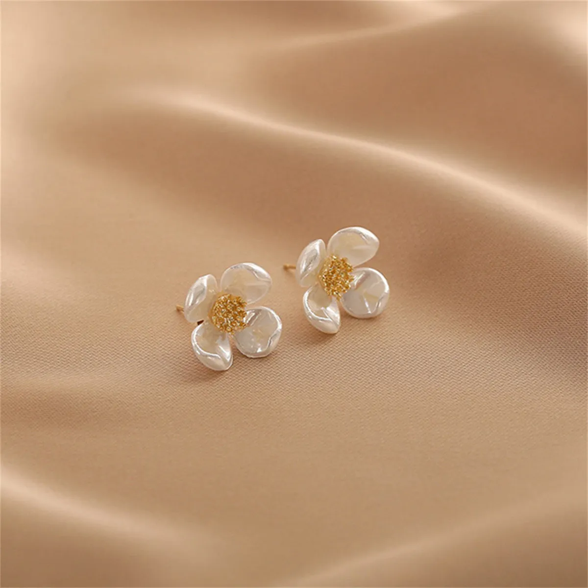 Cubic Zirconia & Resin 18K Gold-Plated Flower Drop Earrings