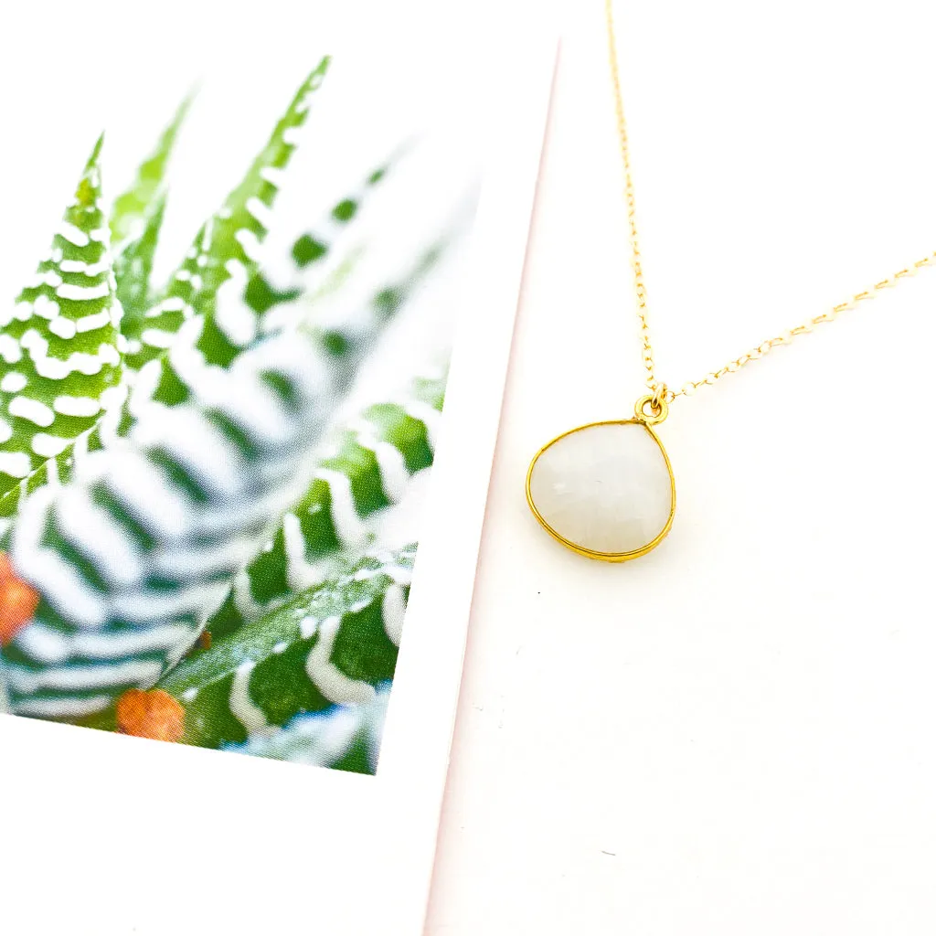 Eliana Drop Moonstone Necklace | Gold