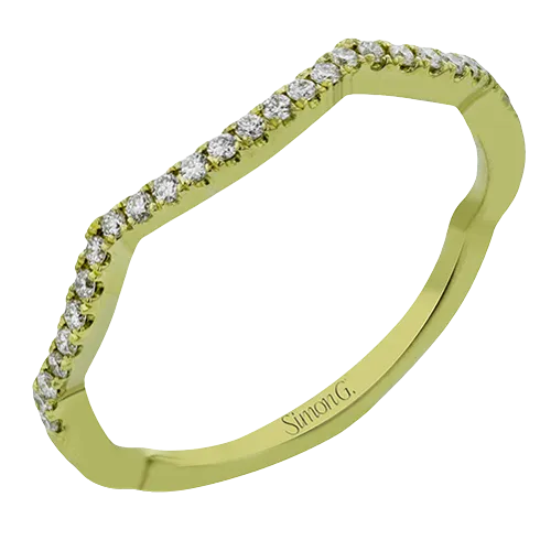 Engagement Ring in 18k Gold with Diamonds