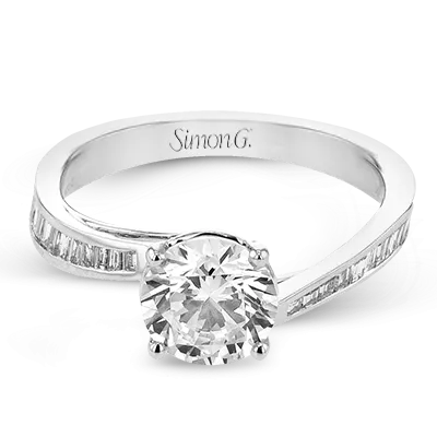 Engagement Ring in 18k Gold