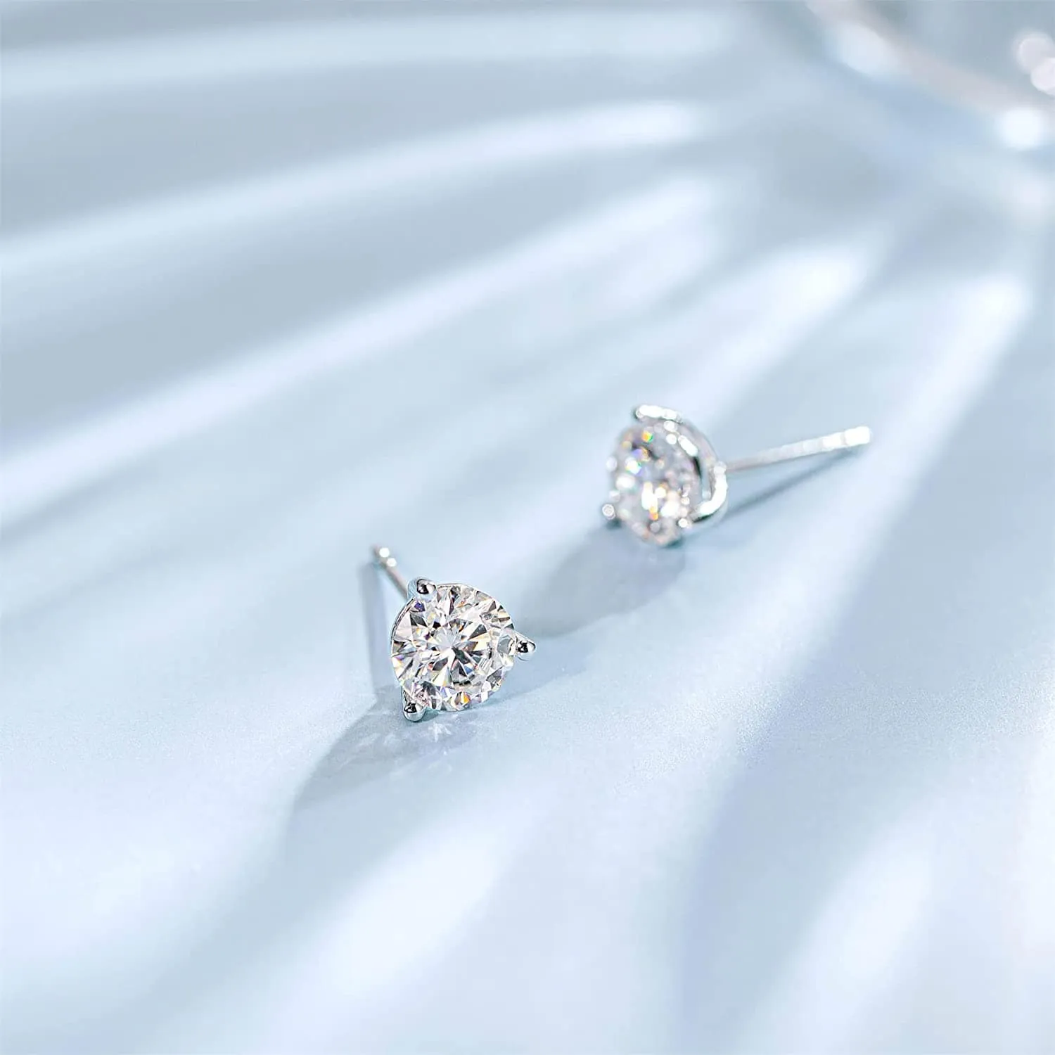 FANCIME 1 Carat Moissanite 14K Solid White Gold Stud Earrings