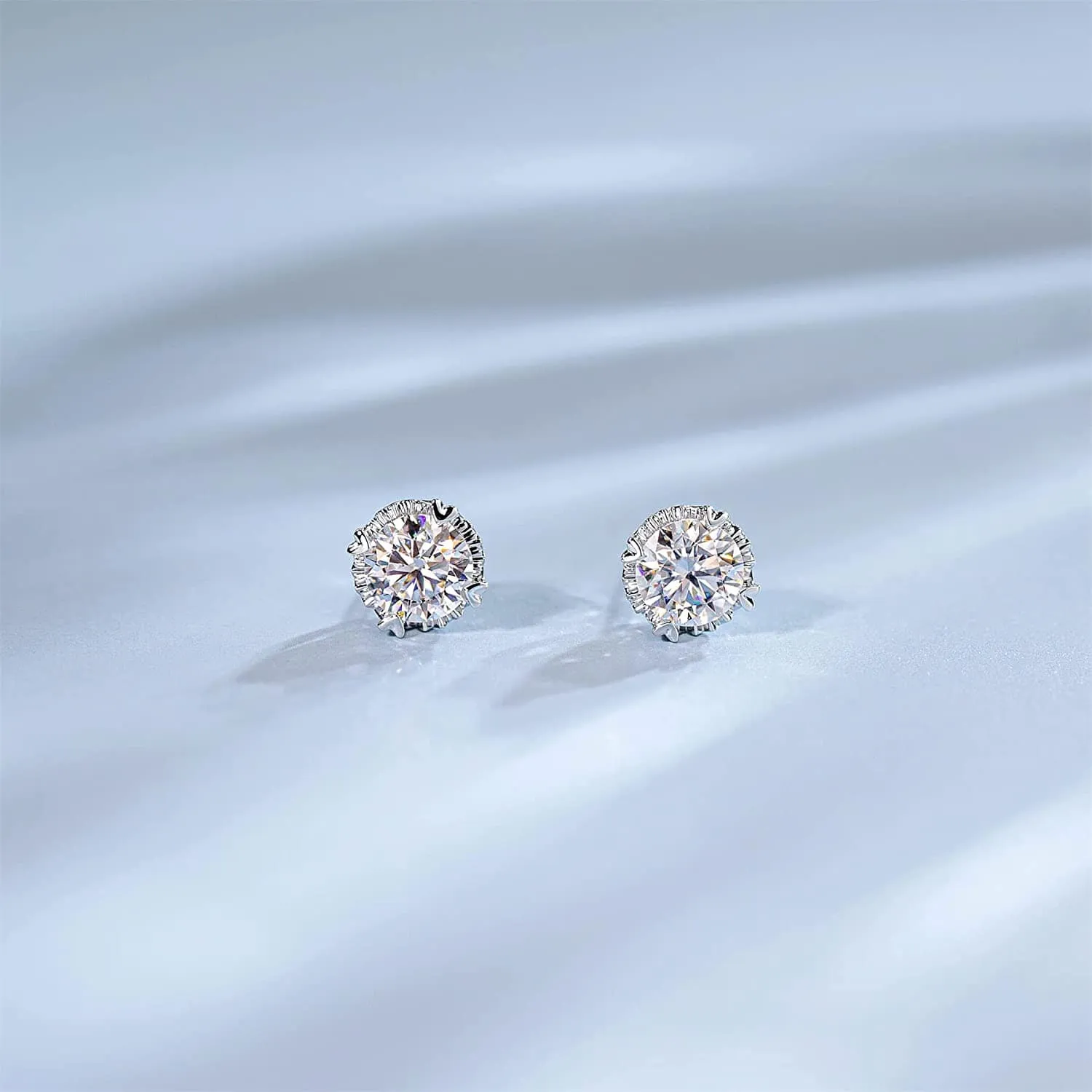 FANCIME Moissanite Heart Bezel 14K White Gold Stud Earrings