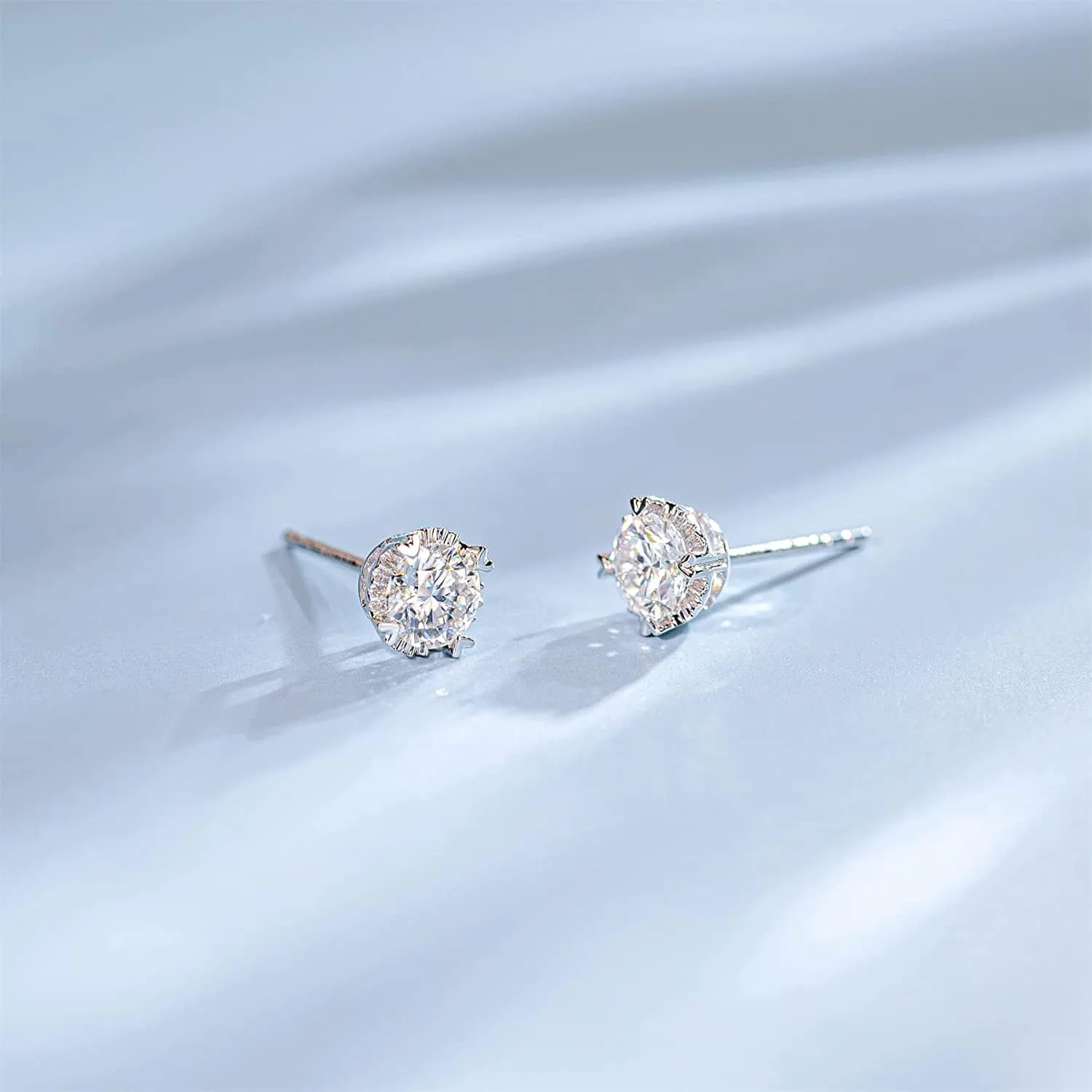 FANCIME Moissanite Heart Bezel 14K White Gold Stud Earrings