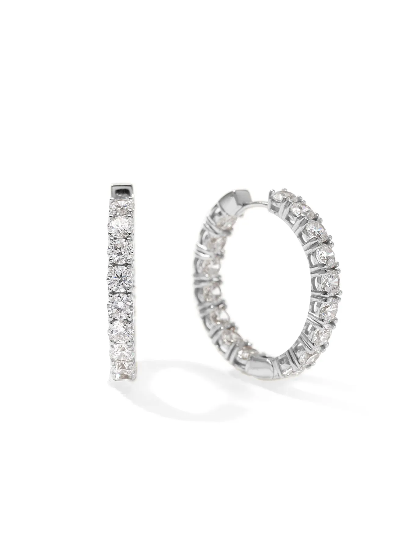 GLAMOROUS - Earrings • Color: White Gold