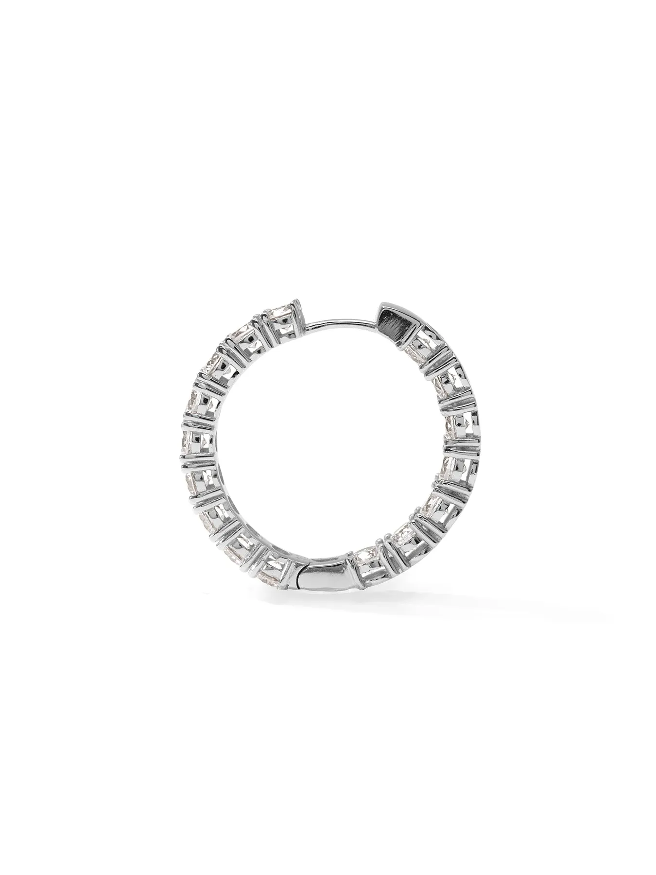 GLAMOROUS - Earrings • Color: White Gold