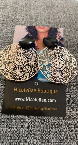 Gold detailed Earrings