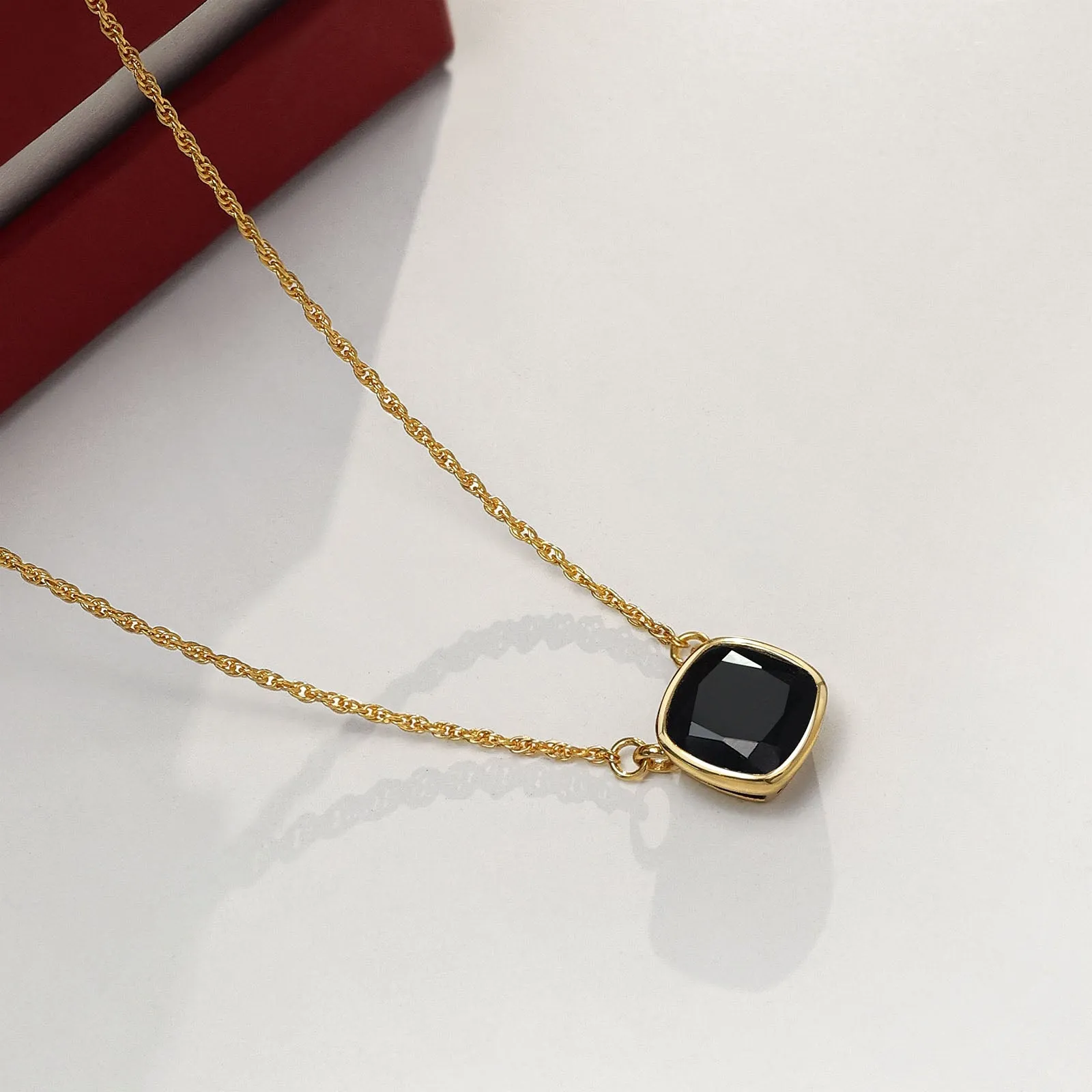Gold-Plated Silver Necklace - Elegant Black Onyx Chain