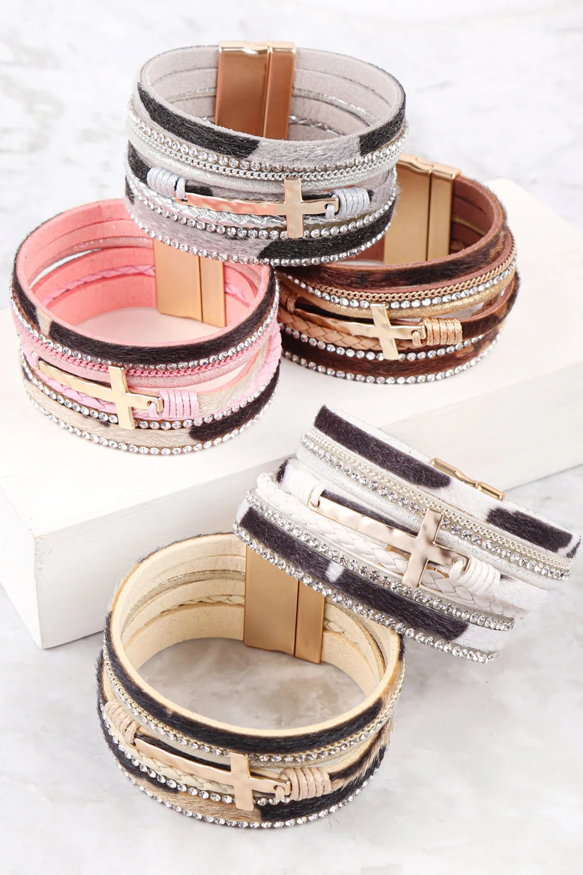 HDB3468 - LEOPARD PRINT LEATHER WRAP MAGNETIC LOCK W/ CROSS BRACELET
