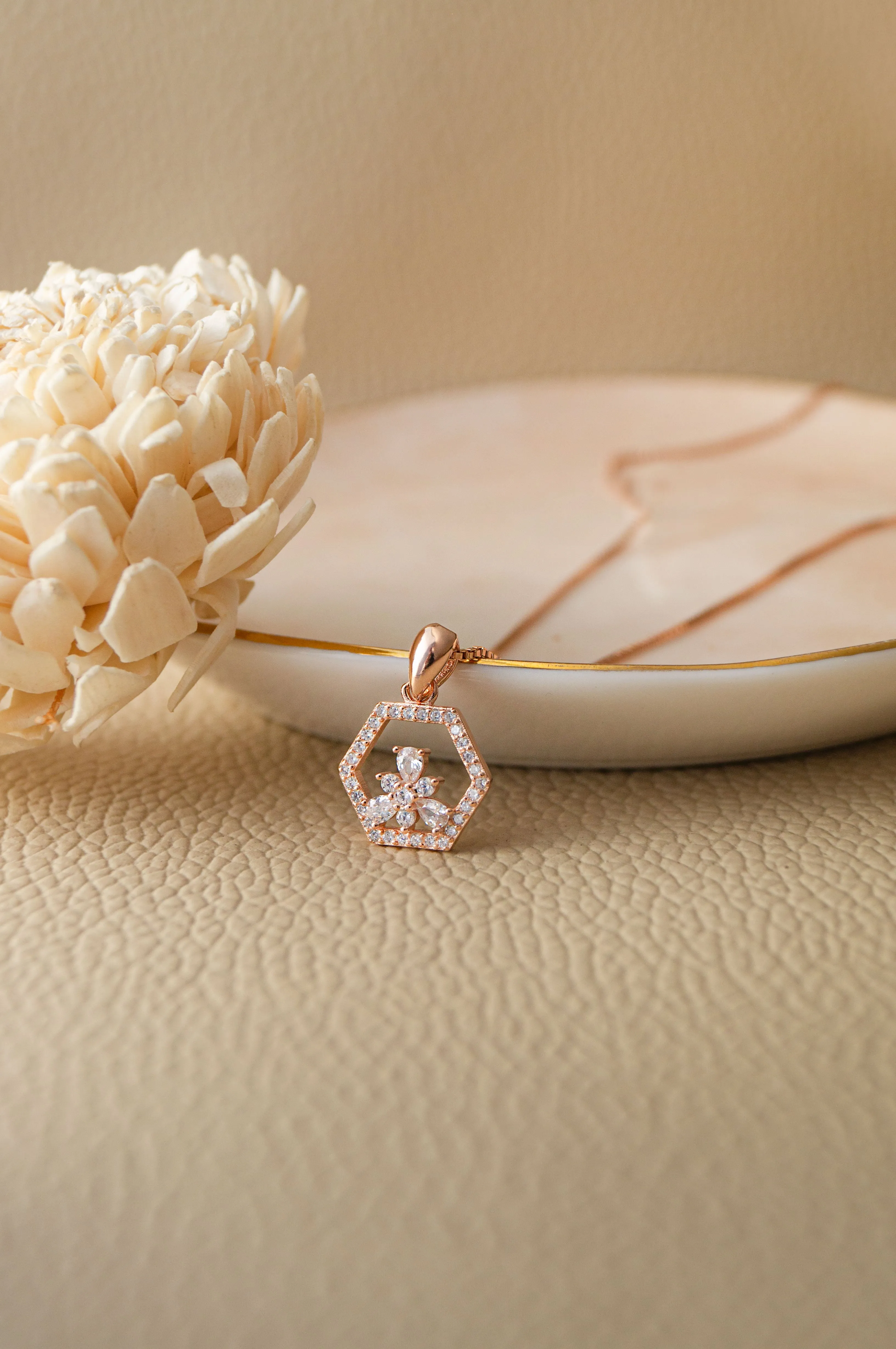 Hexagon With A Flower Sterling Silver Pendant Set