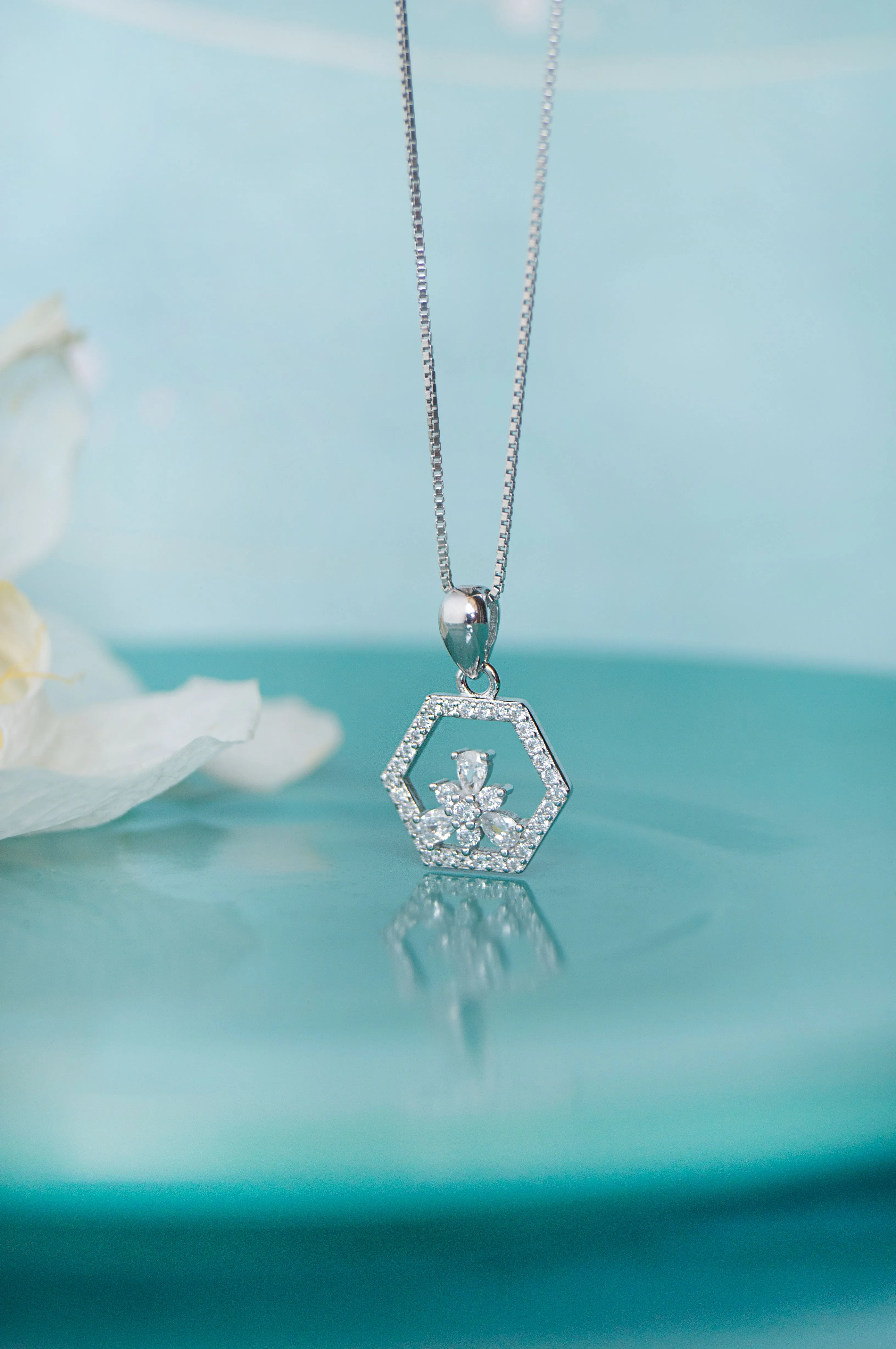 Hexagon With A Flower Sterling Silver Pendant Set