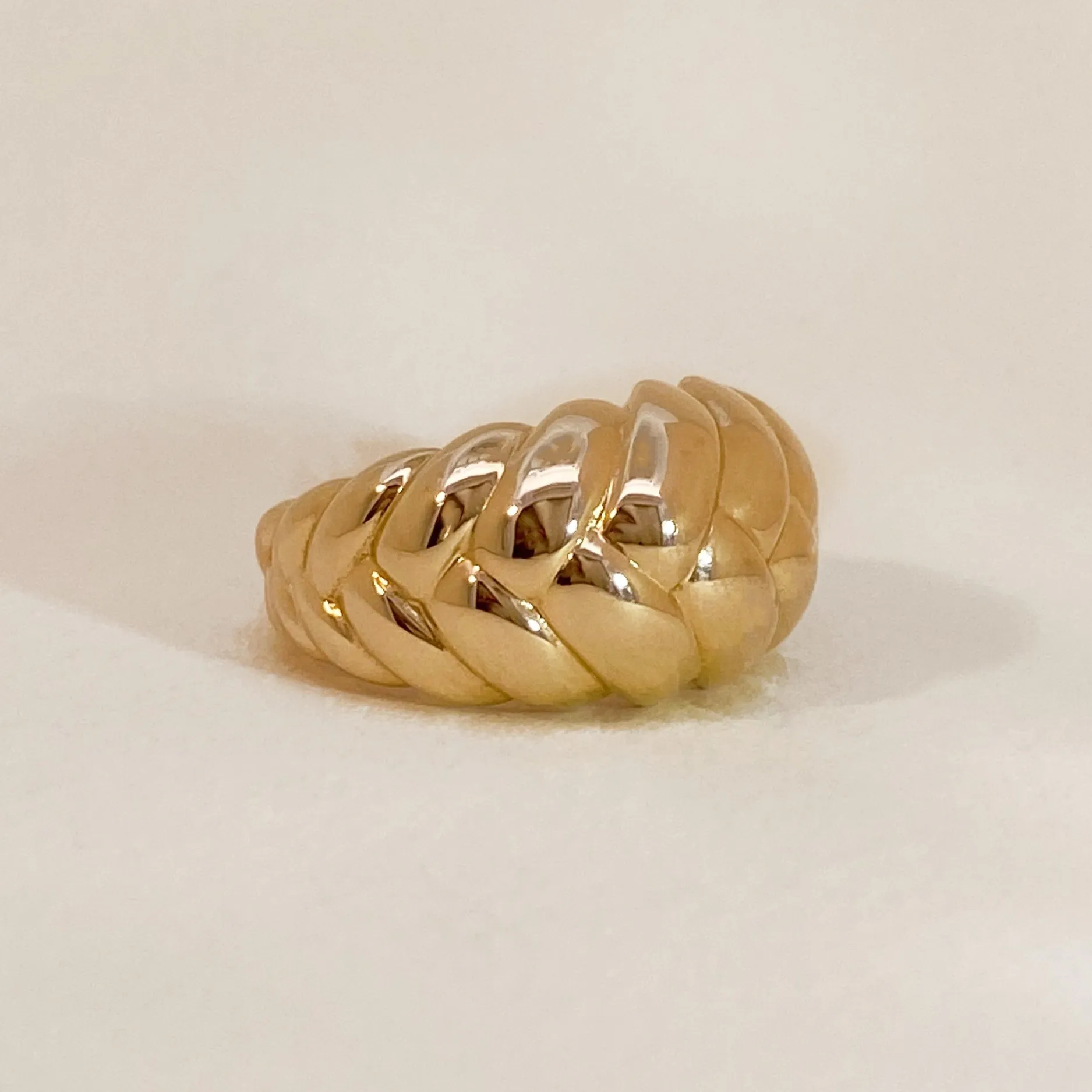 Intertwine Ring