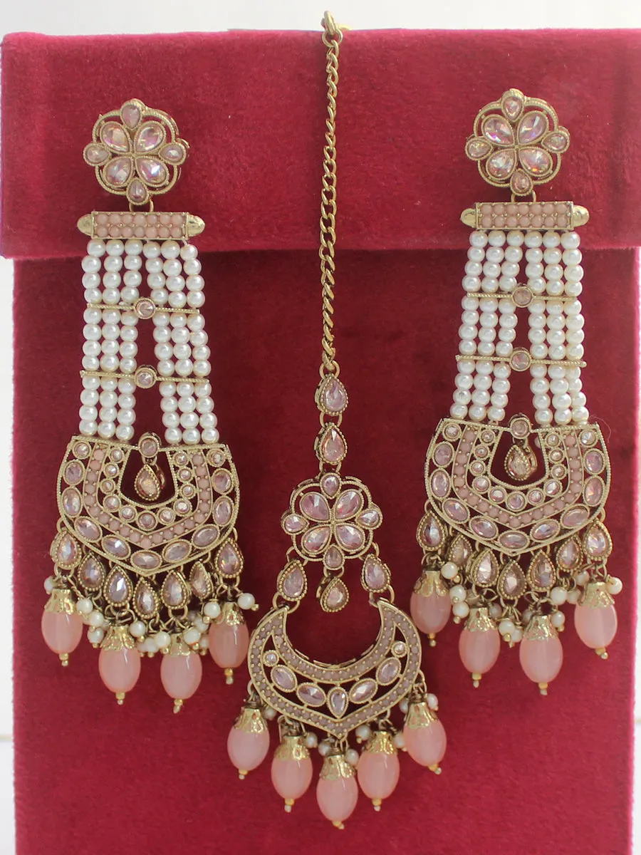 Kashish Earrings & Tikka