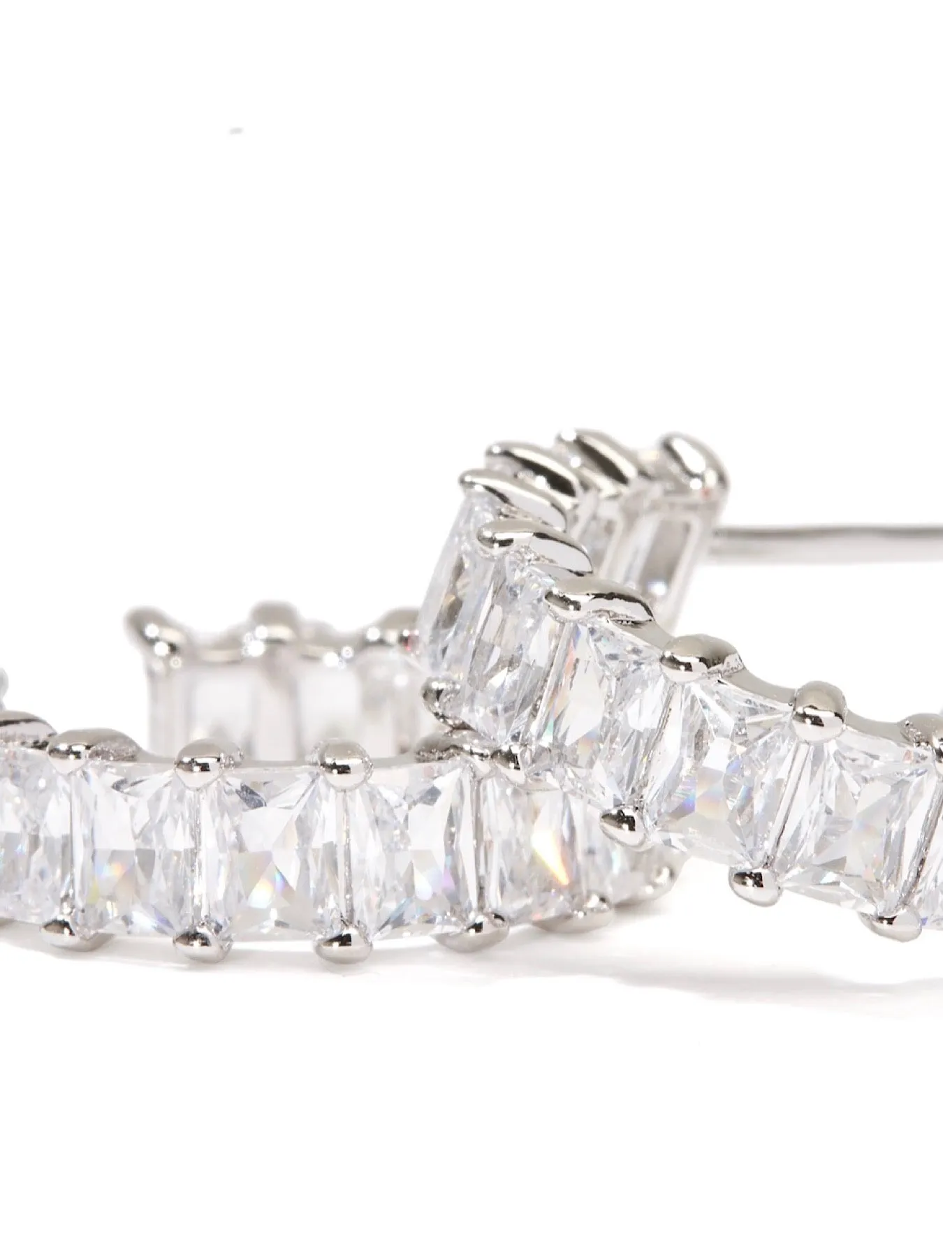 LADY - Earrings • Color: White Gold