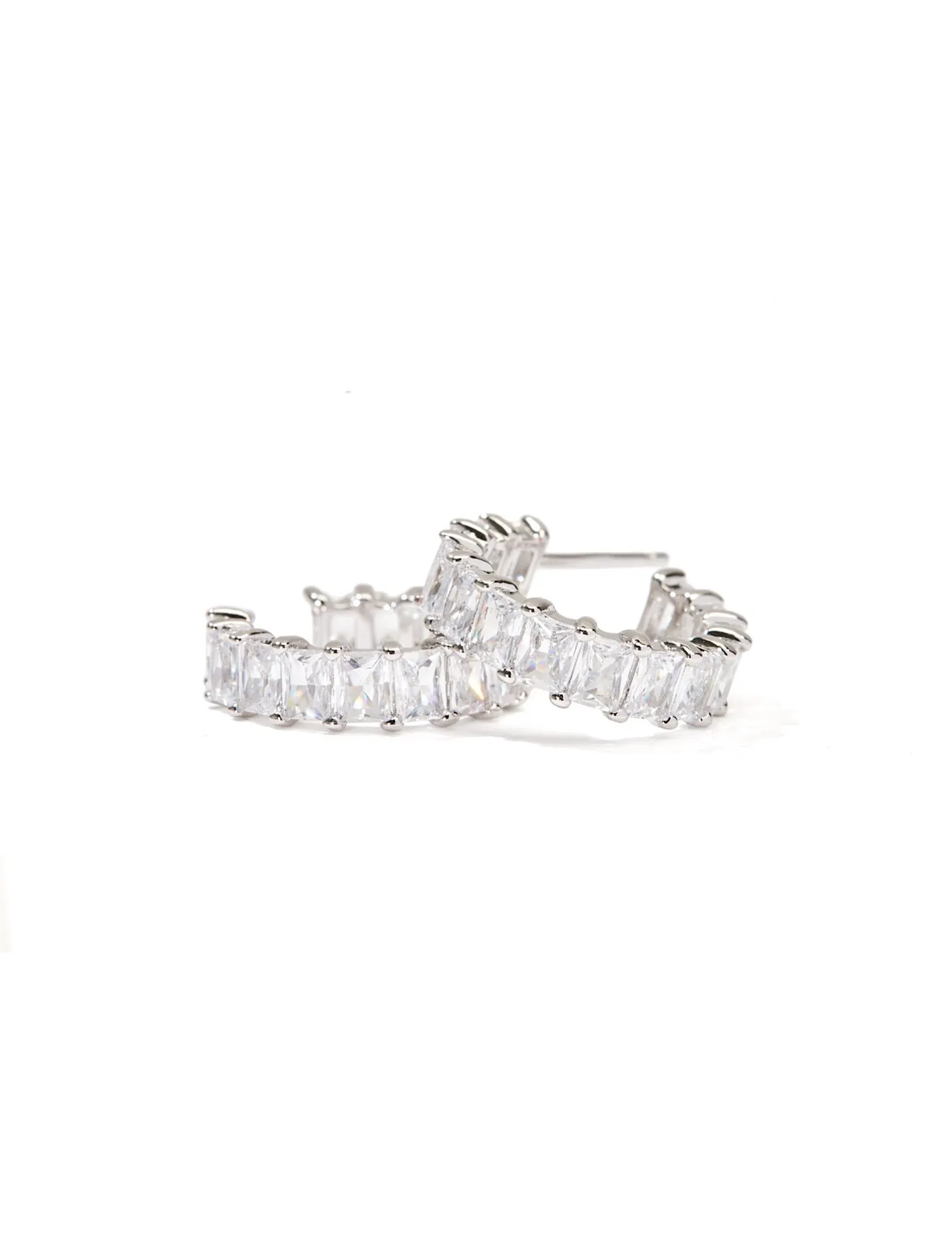 LADY - Earrings • Color: White Gold