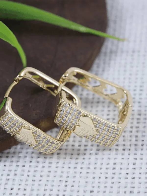 Love Embrace Women's Square Hoop Earrings