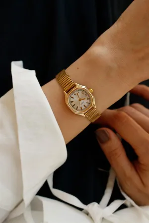 <tc>Mendy Gold Montre pour femme en acier.

</tc>
