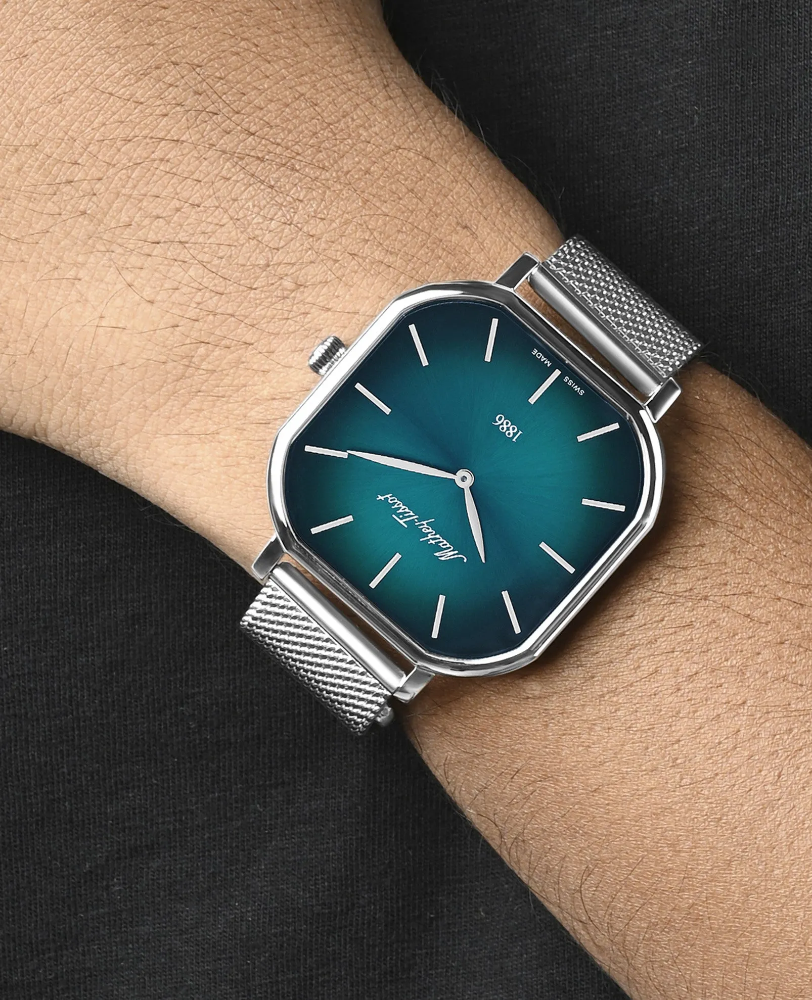 Mathey-Tissot Stainless Steel Swiss Made Classic Analogue Green Dial Silver Band Watch For Men - H7917Av