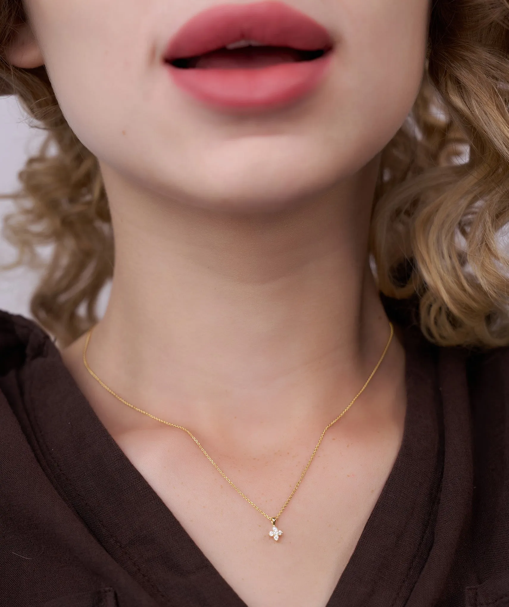 Minimalist Diamond Flower Necklace