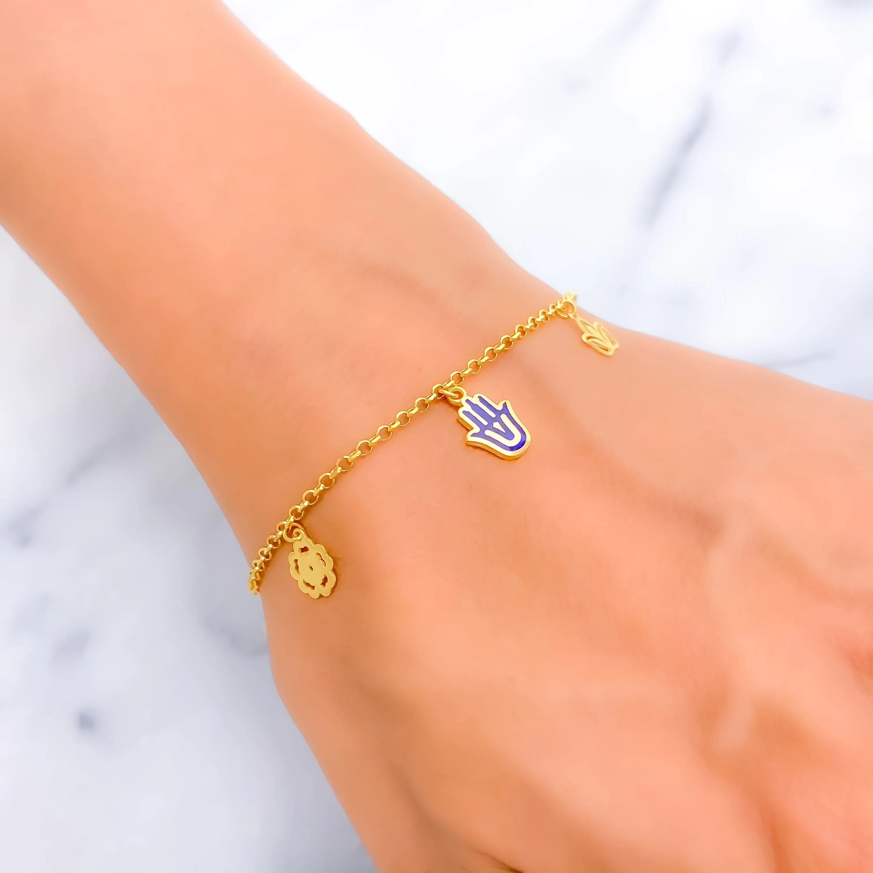 Modish Trendy 21k Charm Bracelet