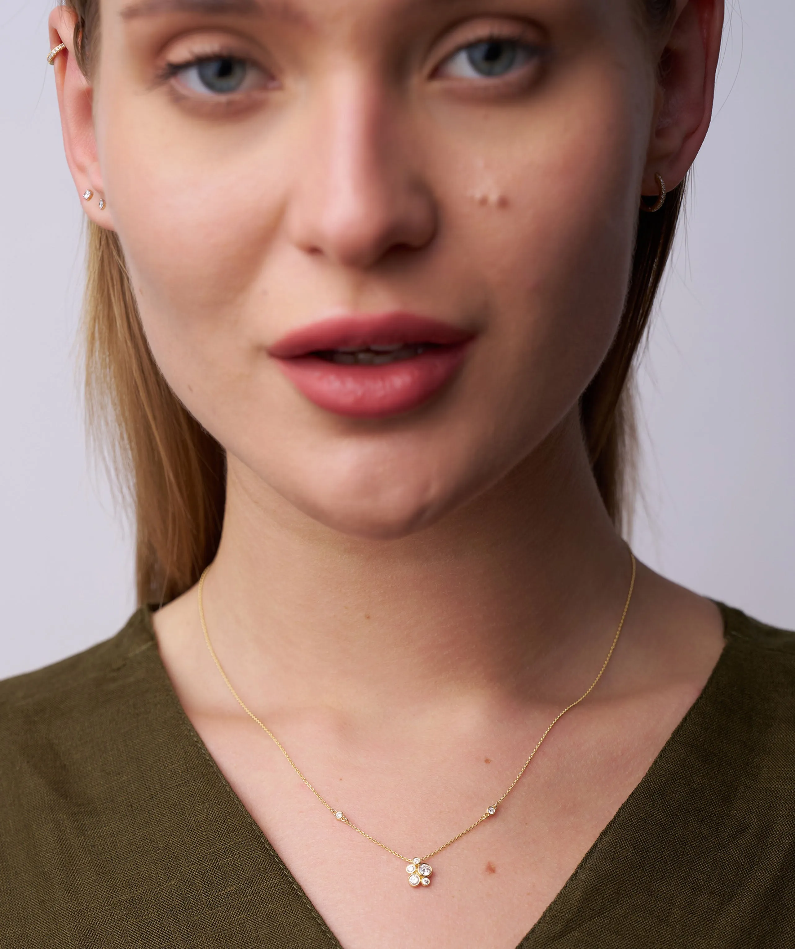 Multi-Diamond Bubble Necklace