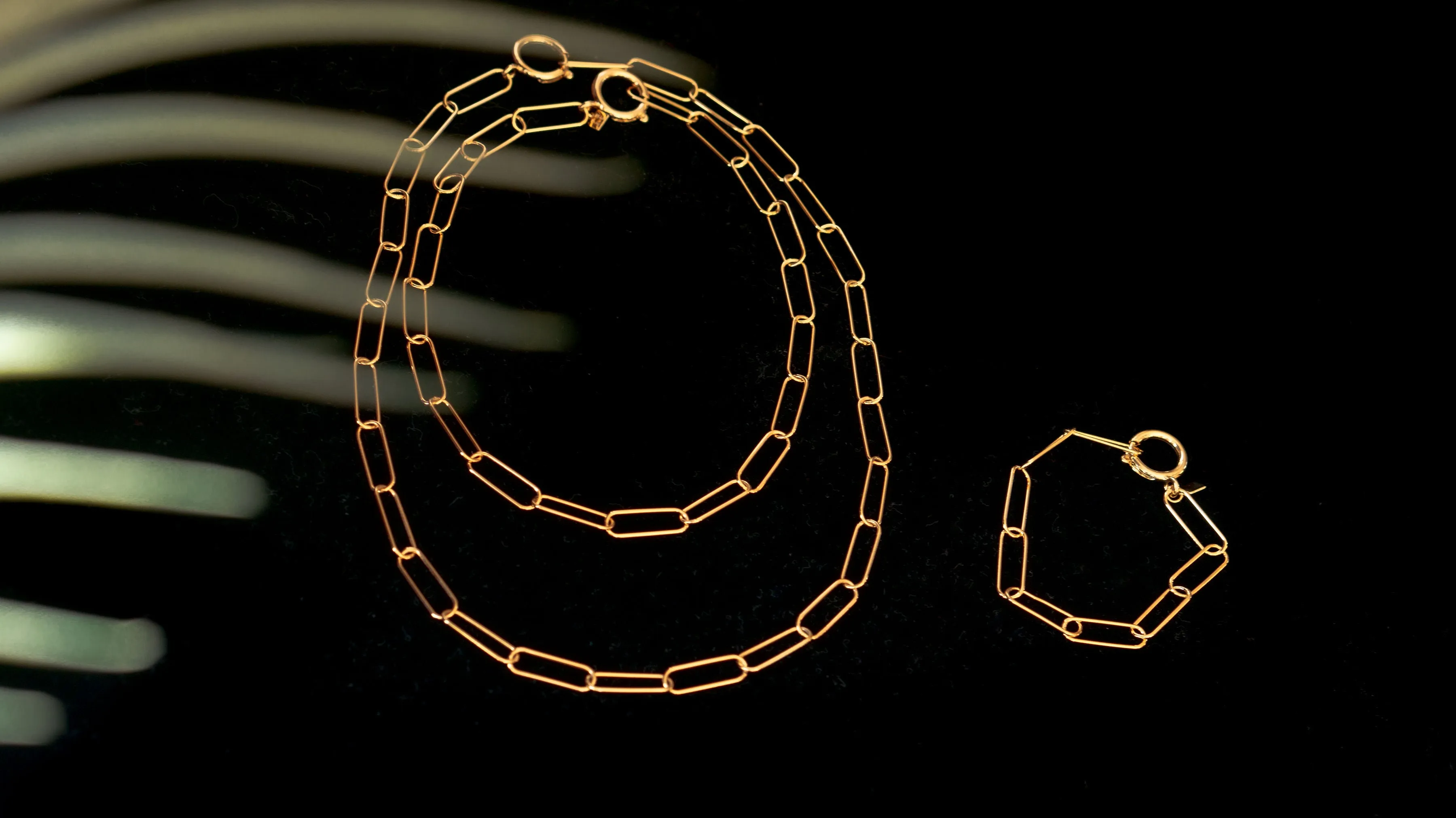 ORO NECKLACE