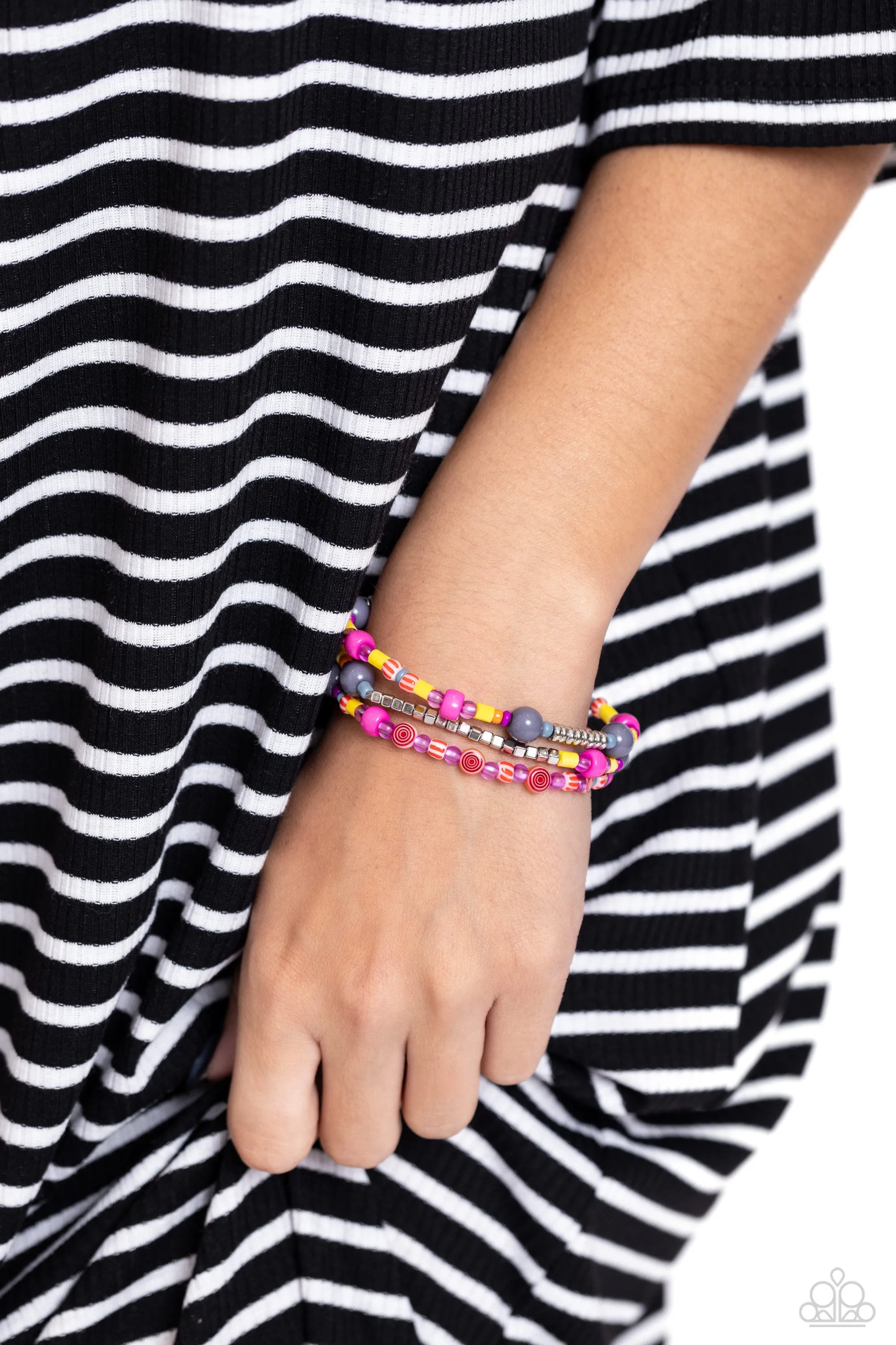 PAPARAZZI Confident Collision - Silver BRACELETS