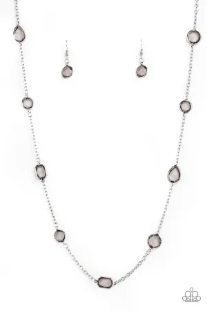 PAPARAZZI Glassy Glamorous - Silver 1011