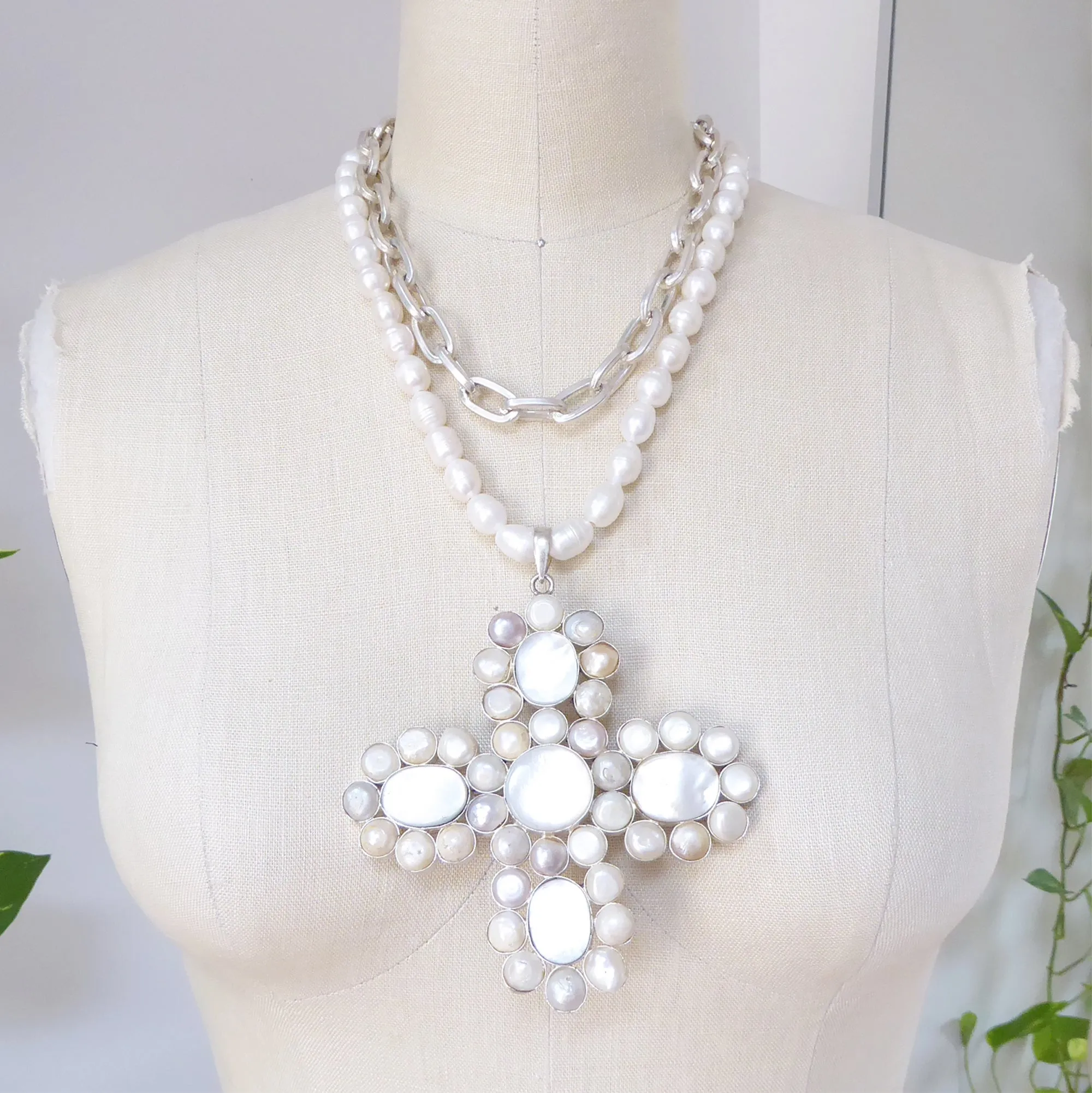 Pearl cross pendant necklace