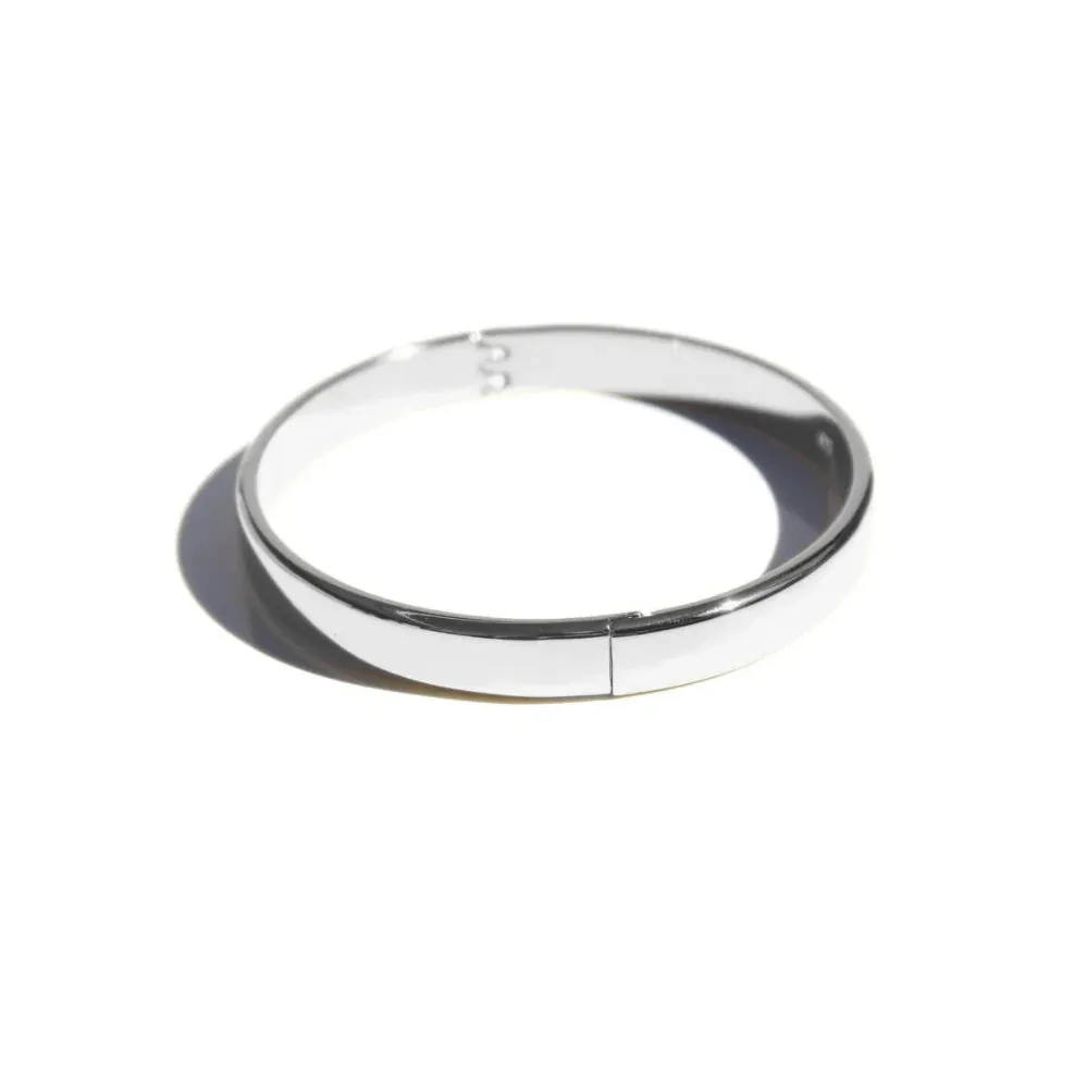 Queen of the Foxes Solid Bangle -  Silver