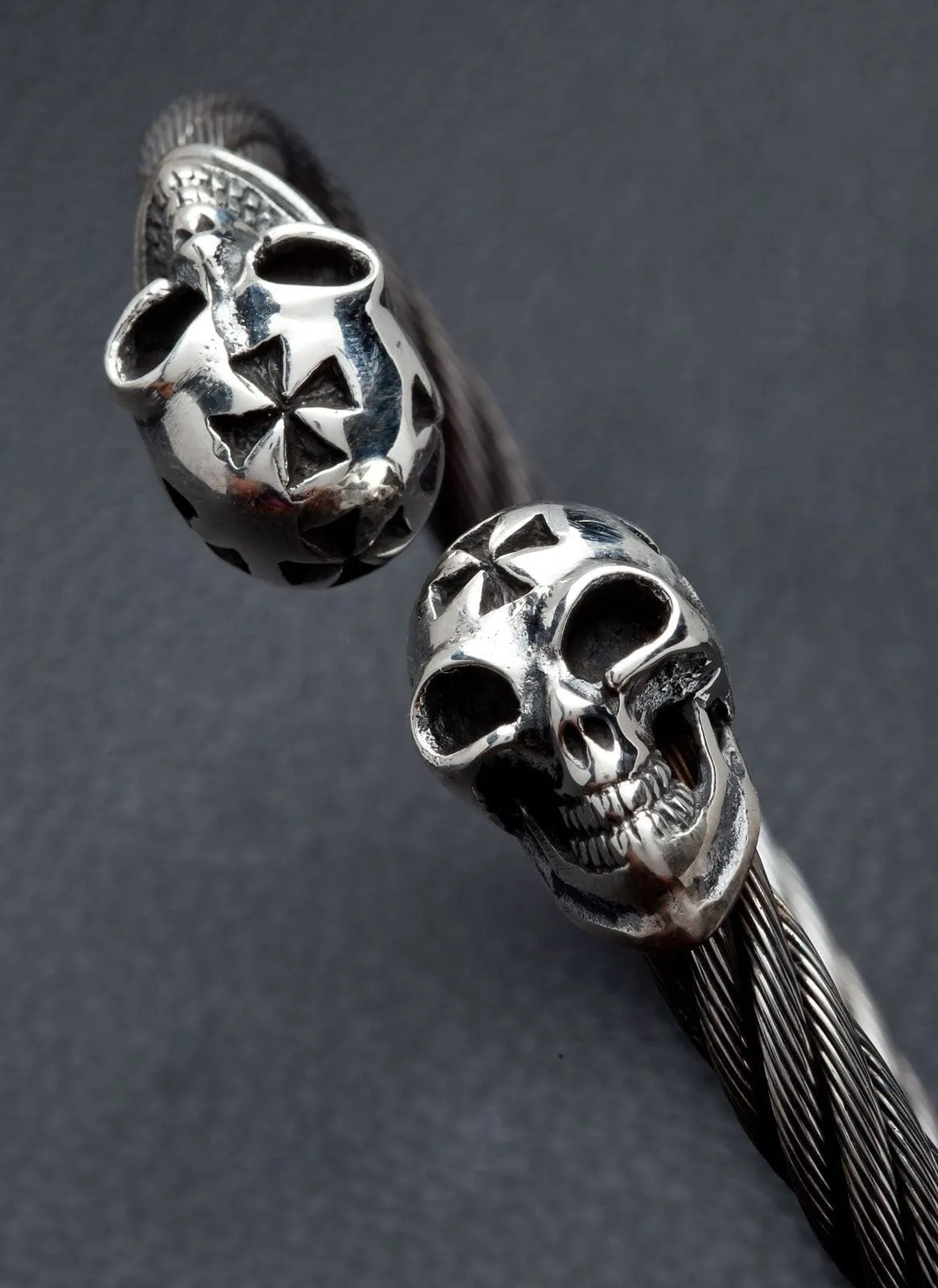 Skull Silver Bangle Bracelet