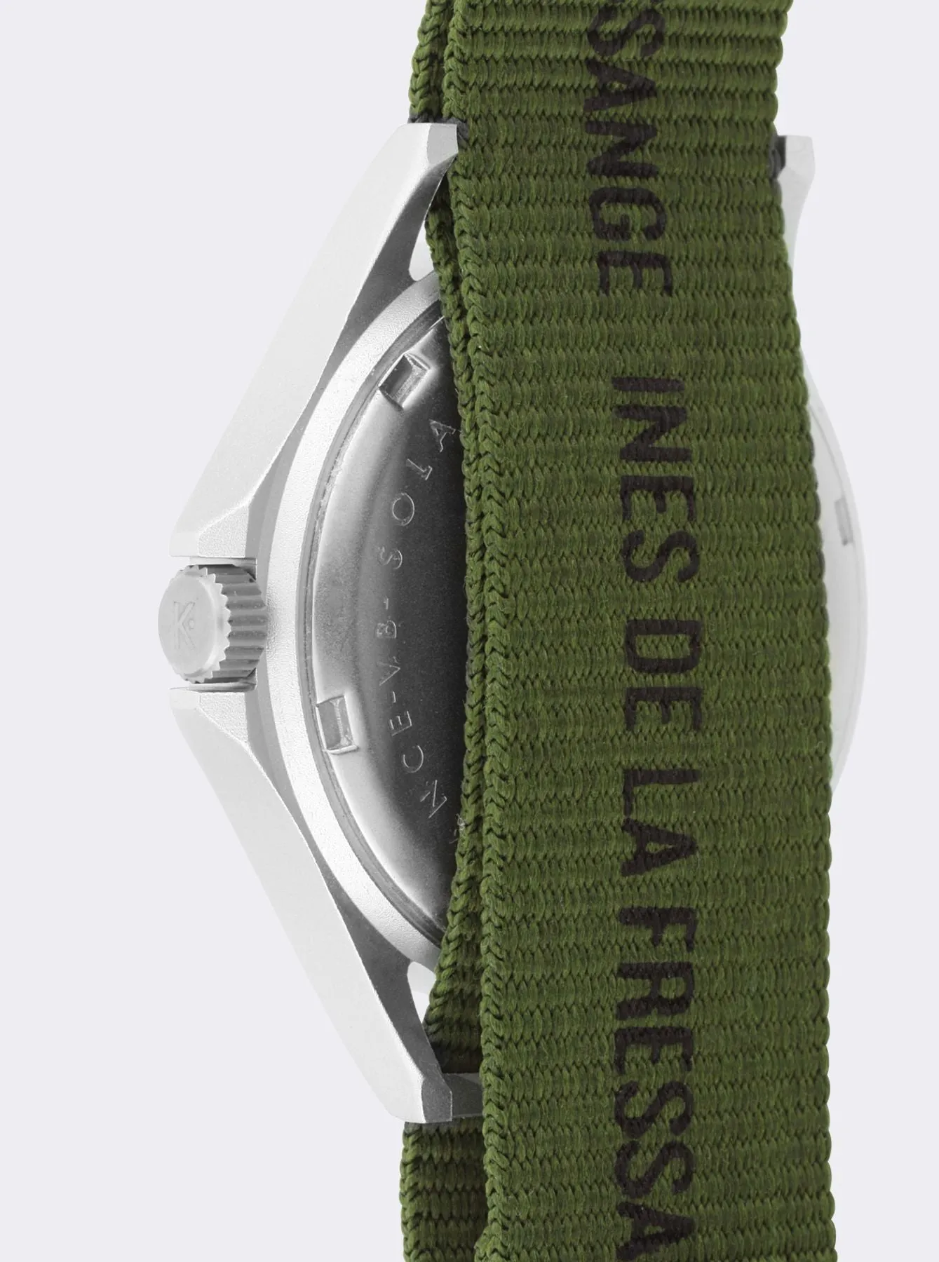 Solaire Field kaki watch Kelton x Ines de la Fressange Paris