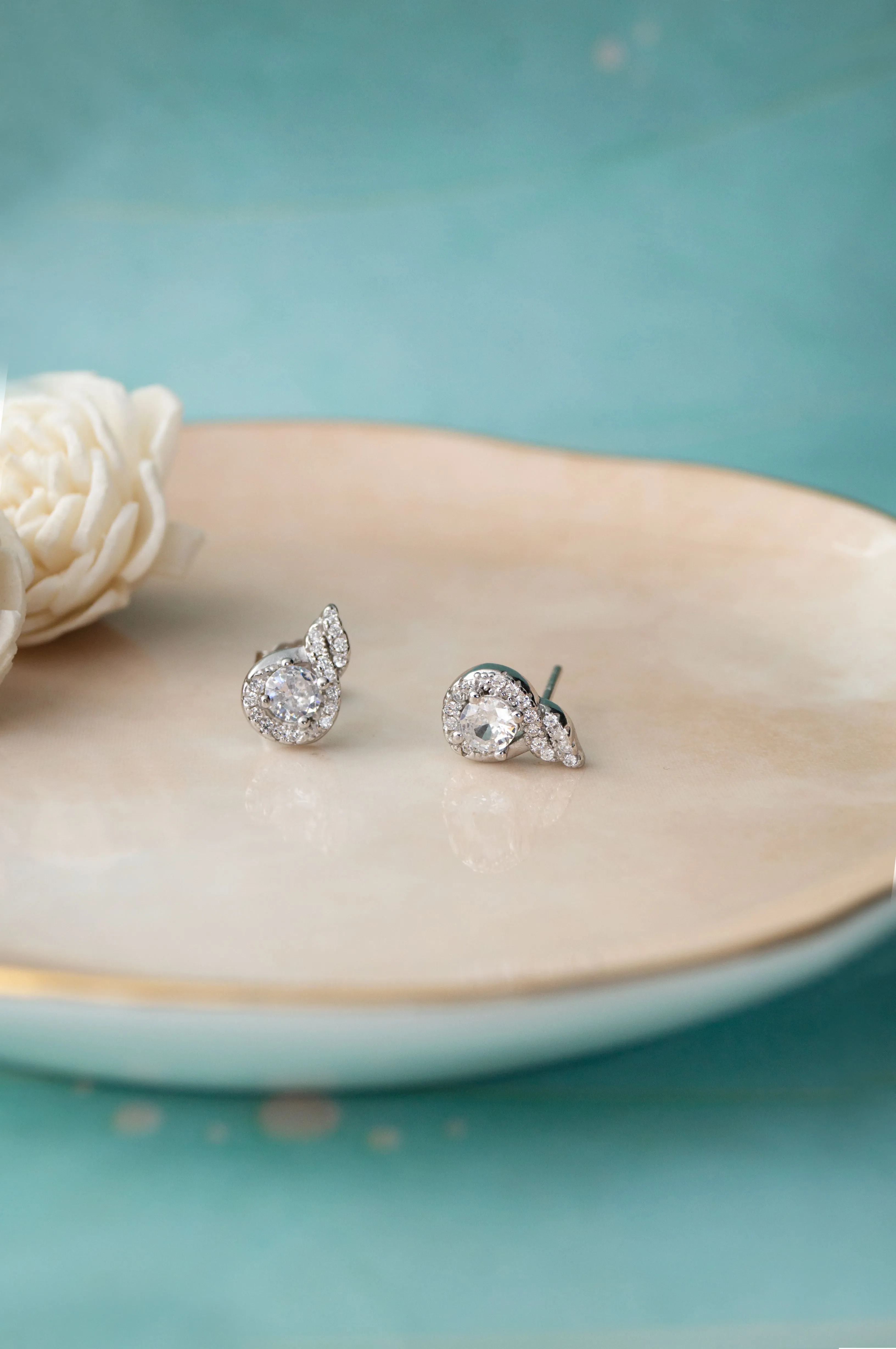 Stellar Solitaire Sterling Silver Pendant Set