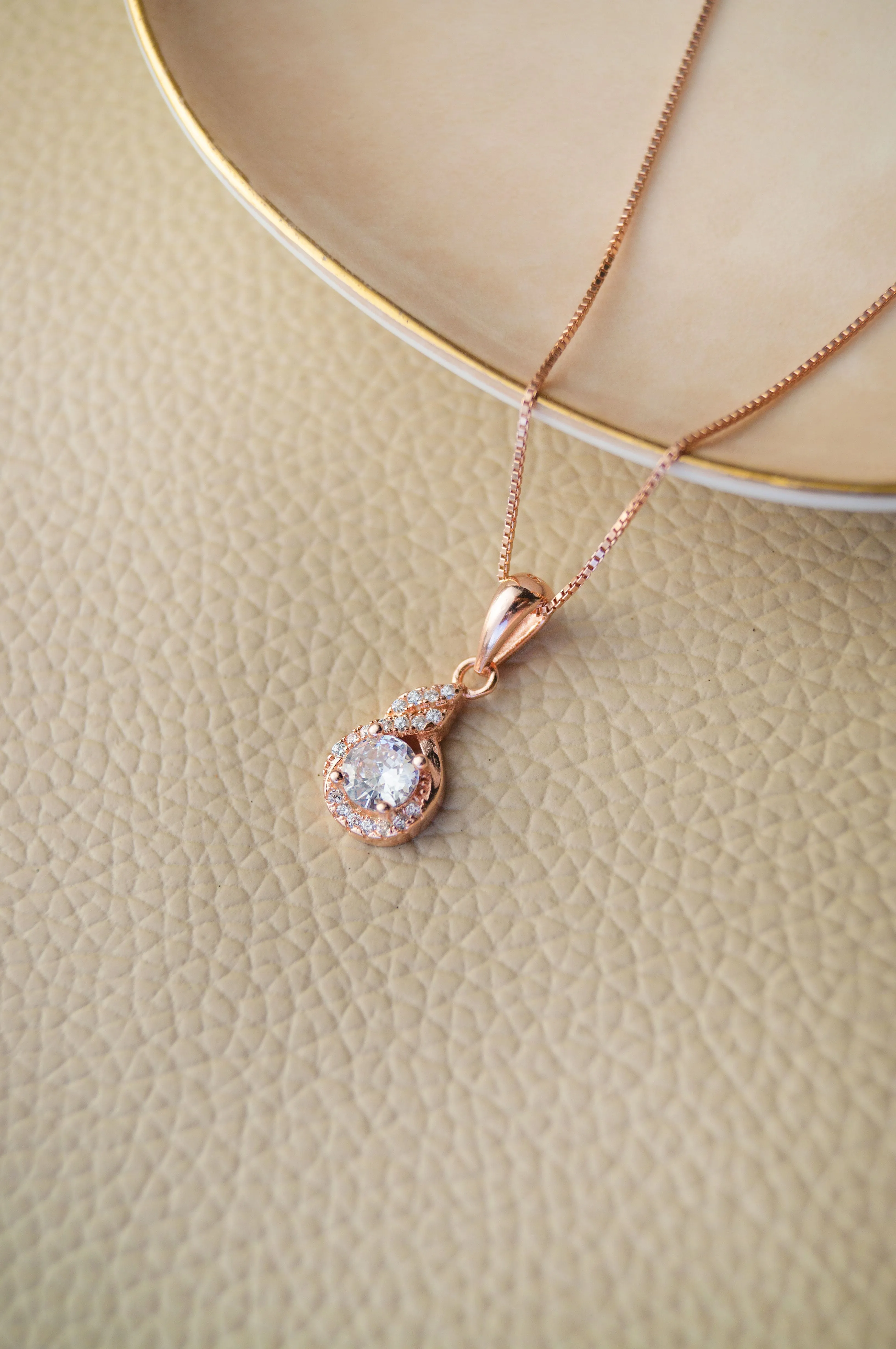 Stellar Solitaire Sterling Silver Pendant Set