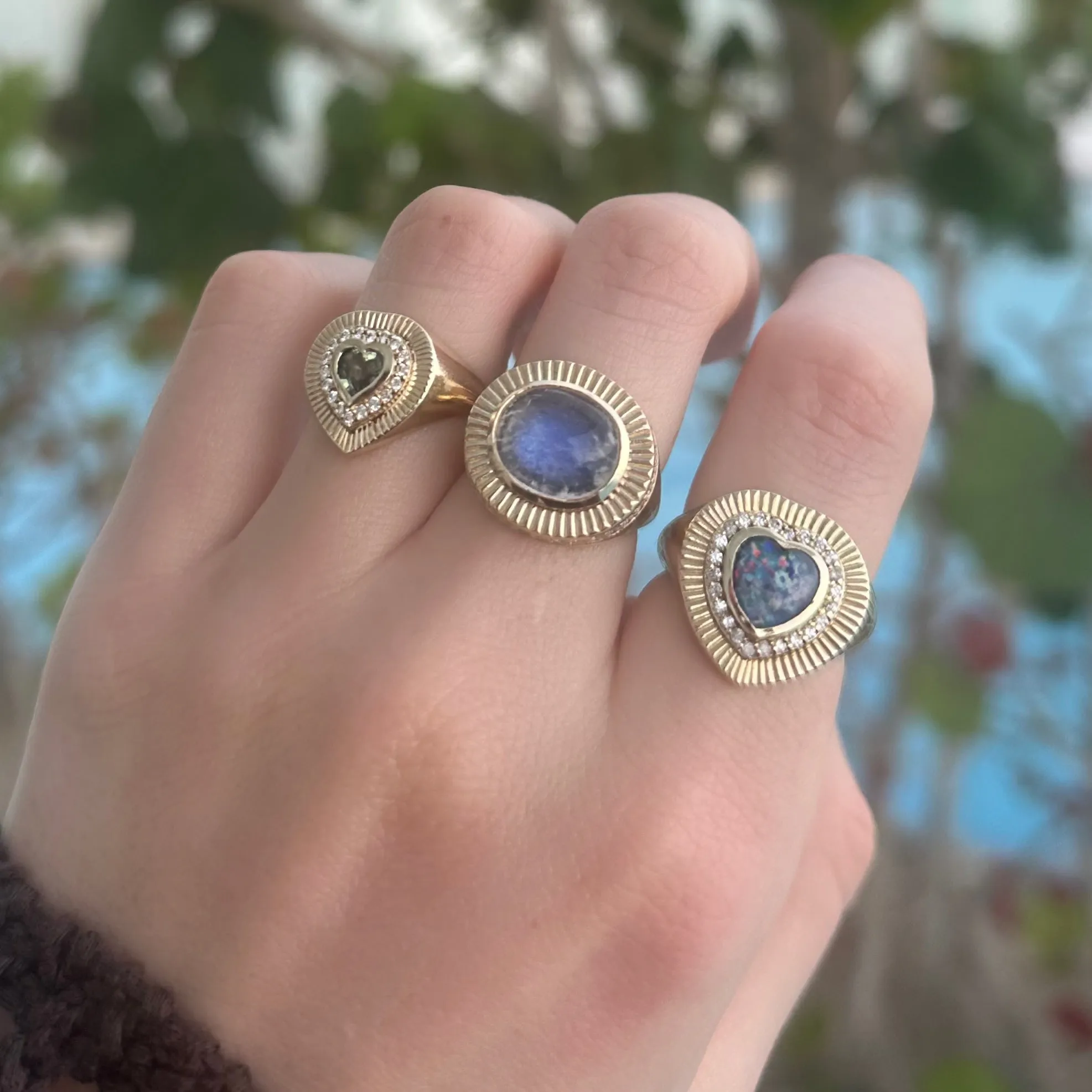 Sunbeam Green Sapphire & Diamond Fluted Heart Ring
